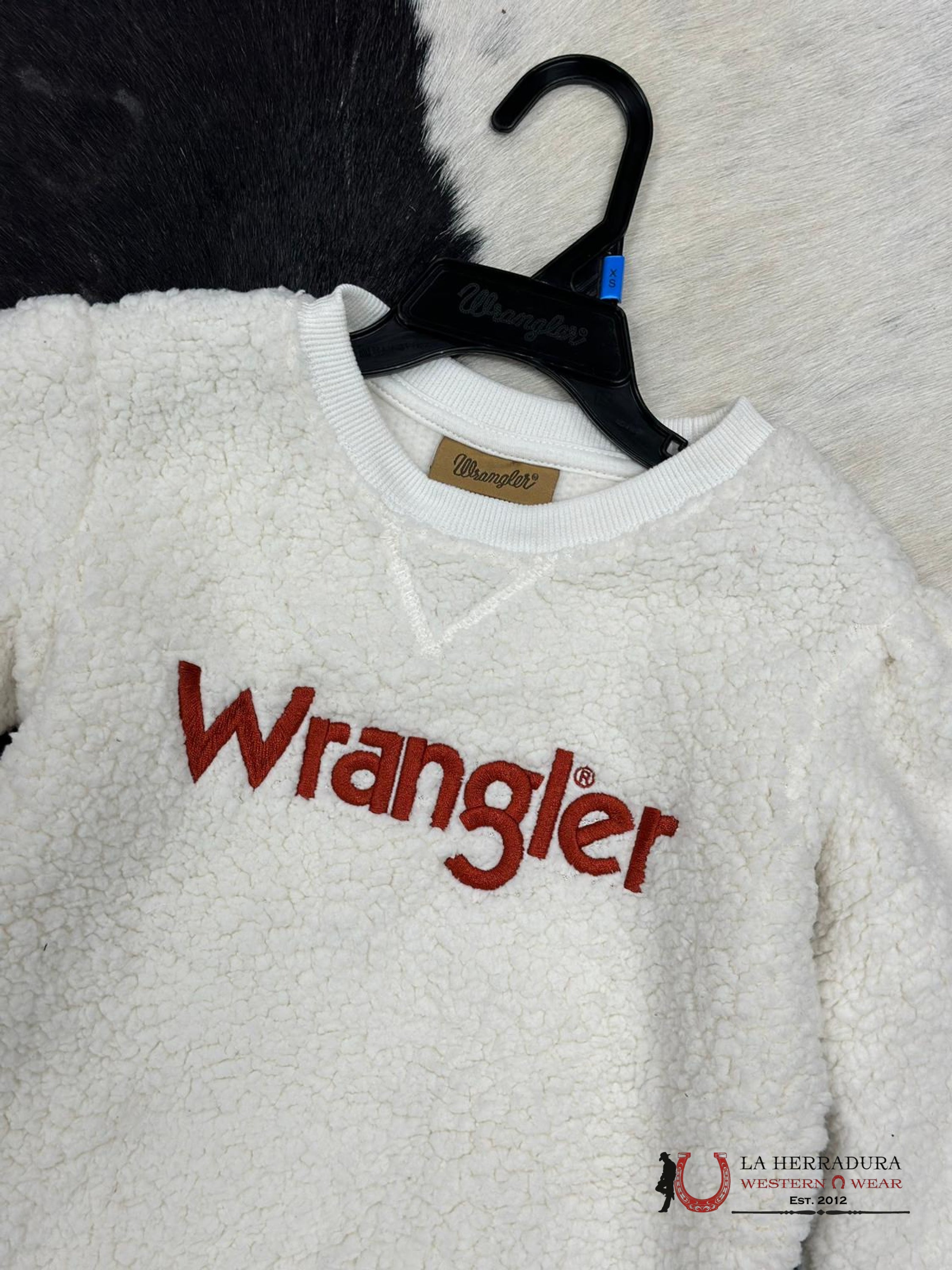 Wrangler Girls White Sherpa Red Logo Pullover Niños
