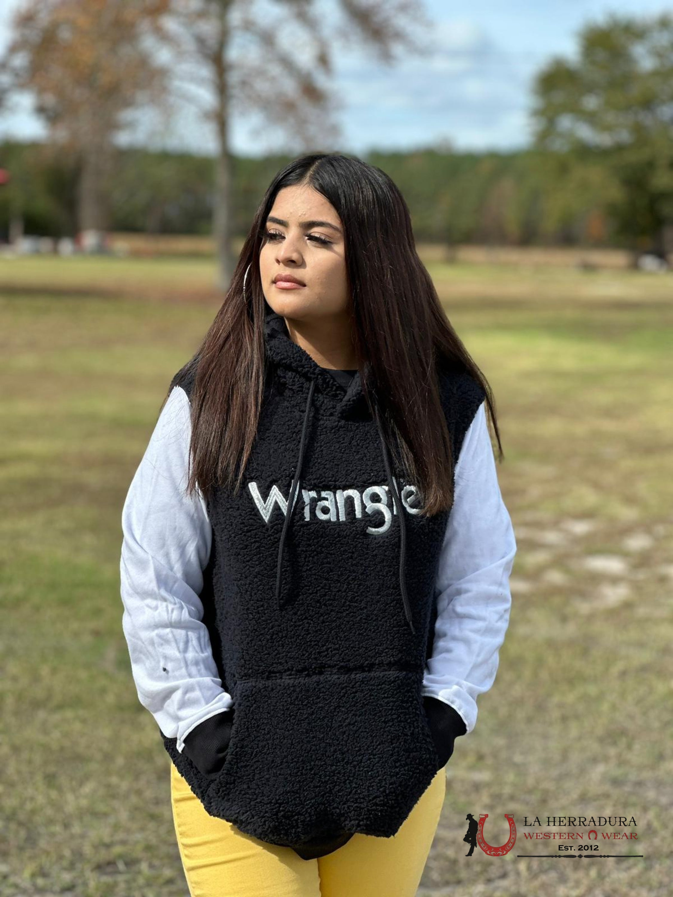 Wrangler Hoodie For Women Black-Logo Blanco Ropa Mujeres