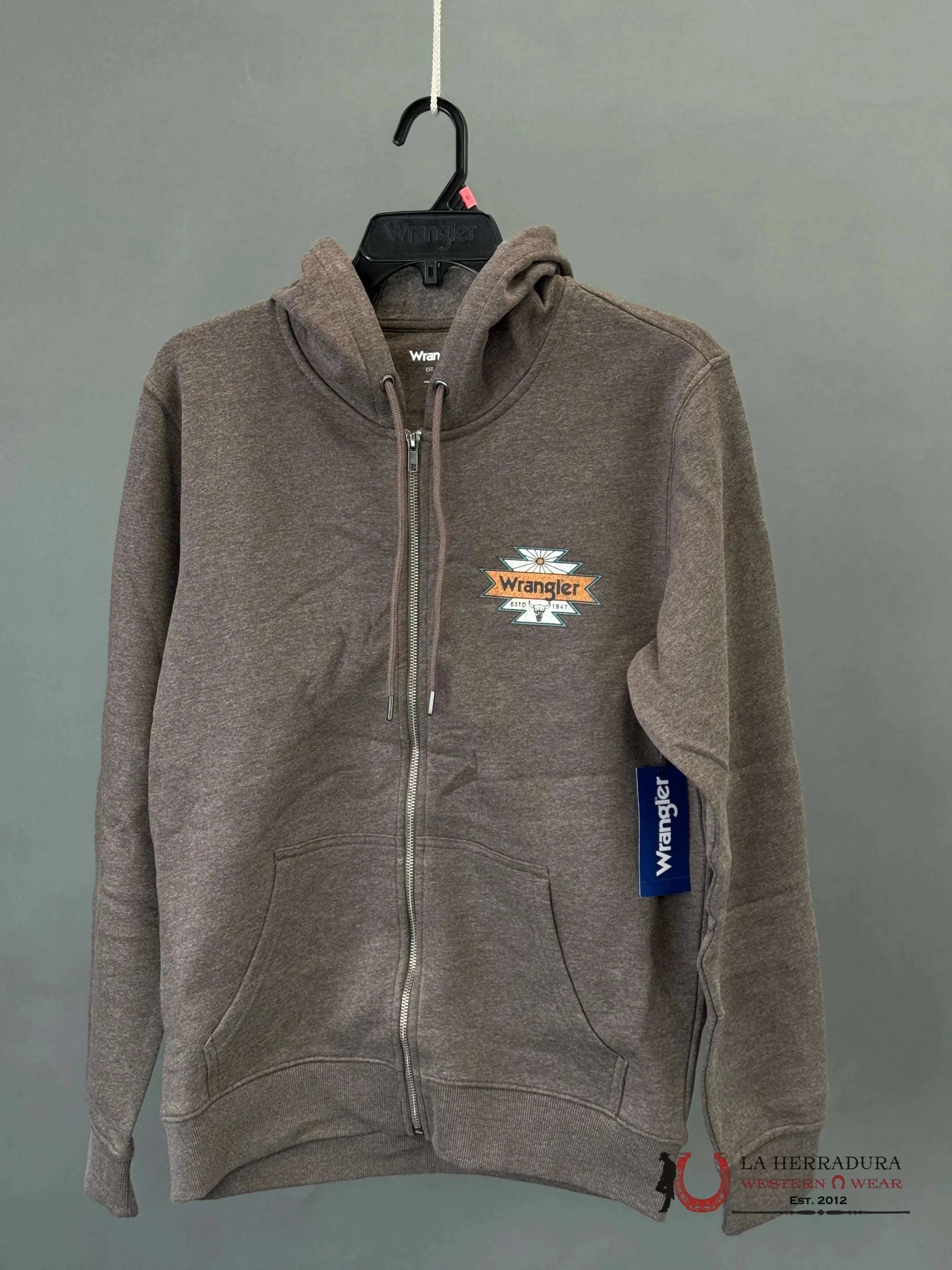 Wrangler Men’s Back Graphic Logo Zip Up- Brown Ropa Hombres