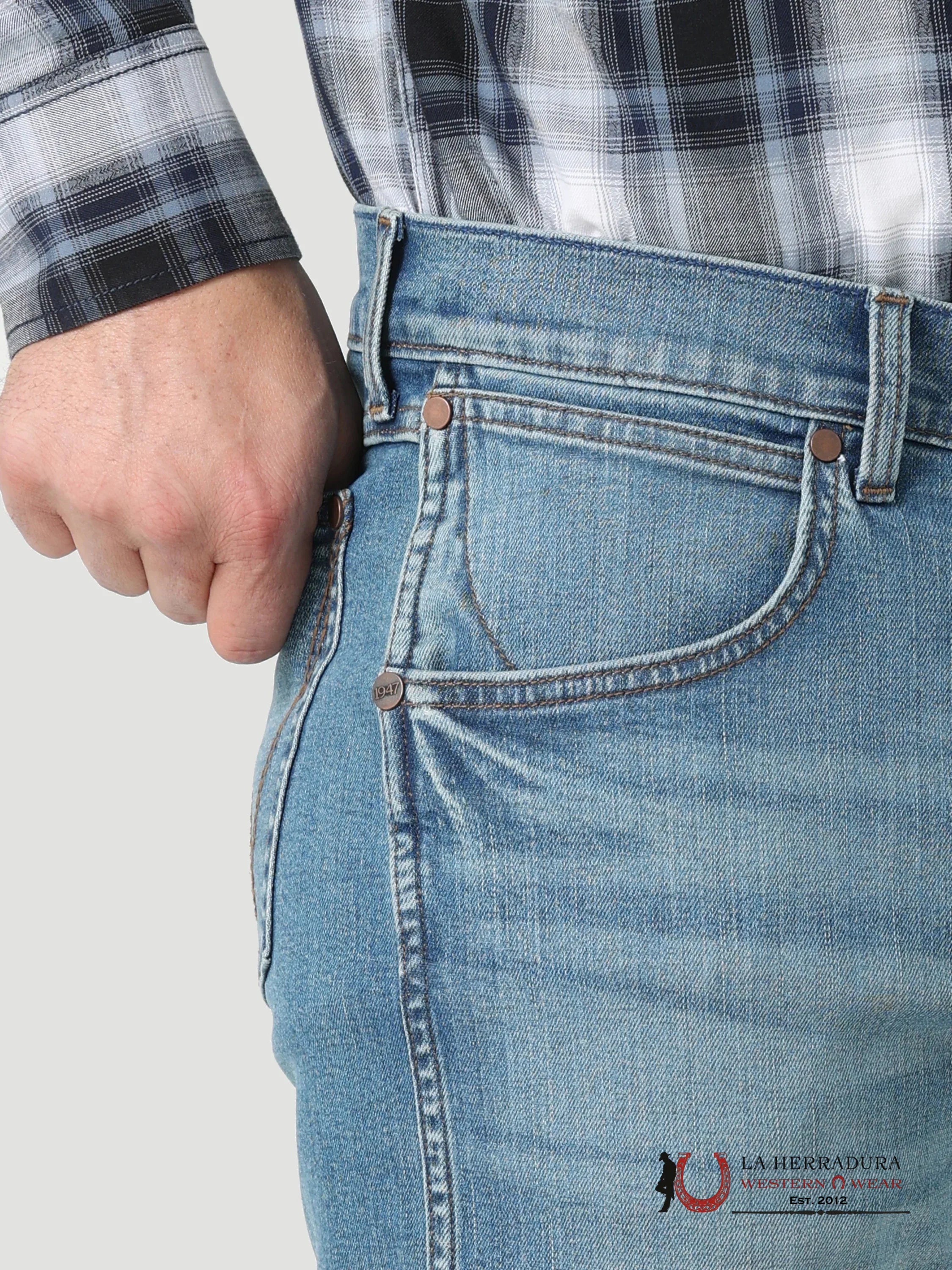 WRANGLER MEN’S JEANS RETRO SLIM BOOT 112323403- 77MWZ WRANGLER JEANS