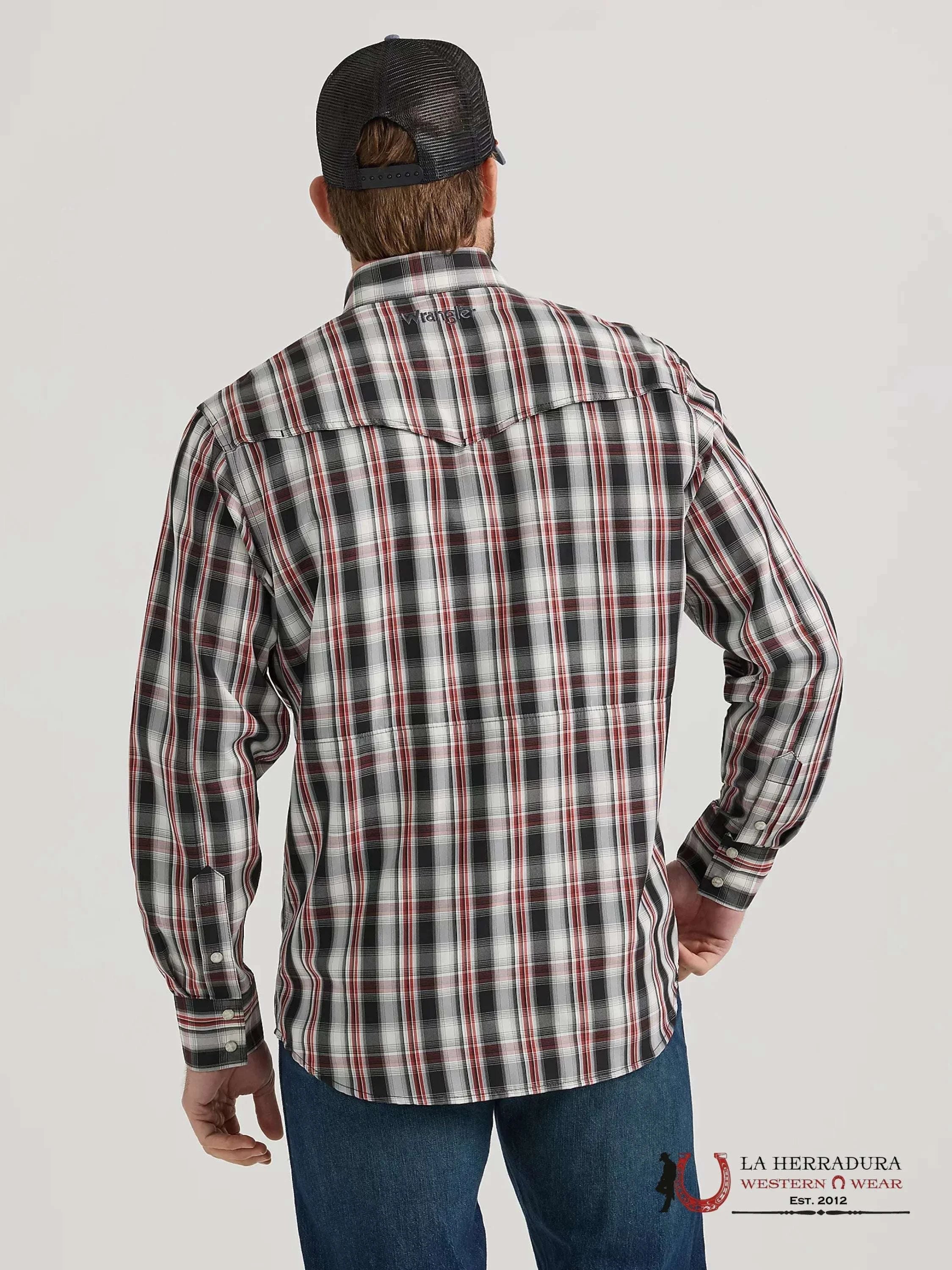Wrangler Performance Classic Fit Black/Red Long Sleeve 2661 Ropa Hombres