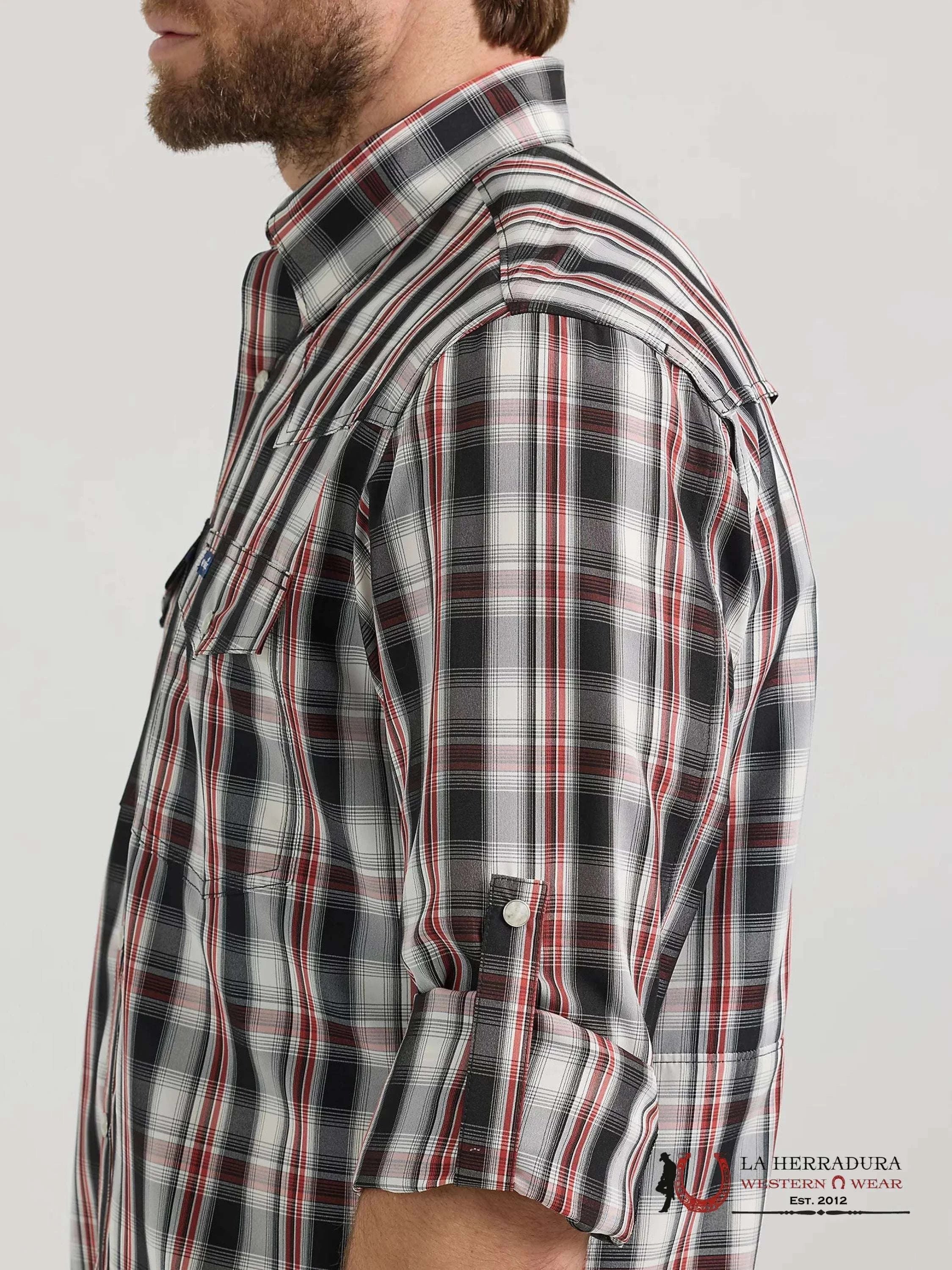 Wrangler Performance Classic Fit Black/Red Long Sleeve 2661 Ropa Hombres