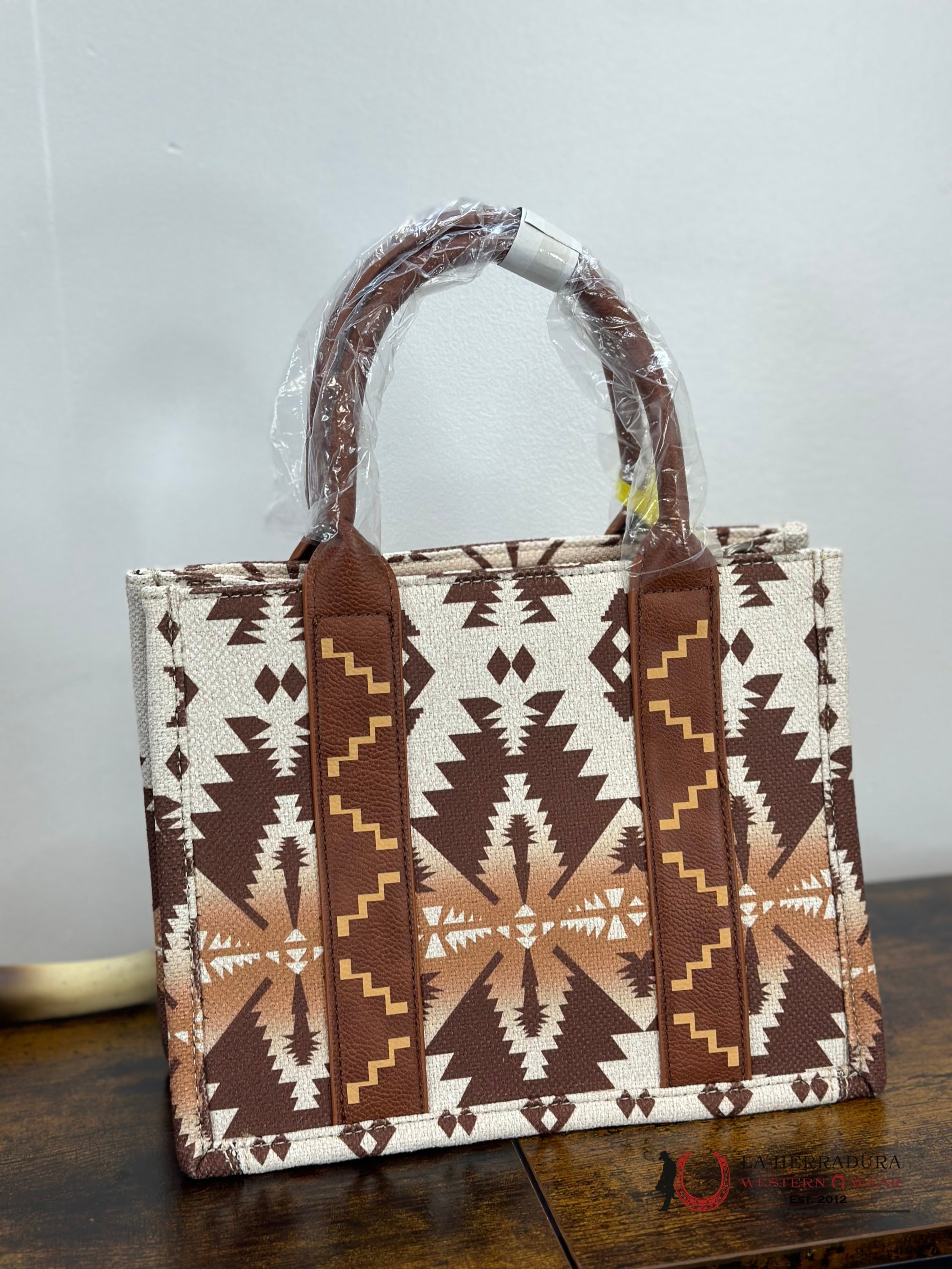 Wrangler White Sand Aztec Hand Bag Ropa Mujeres
