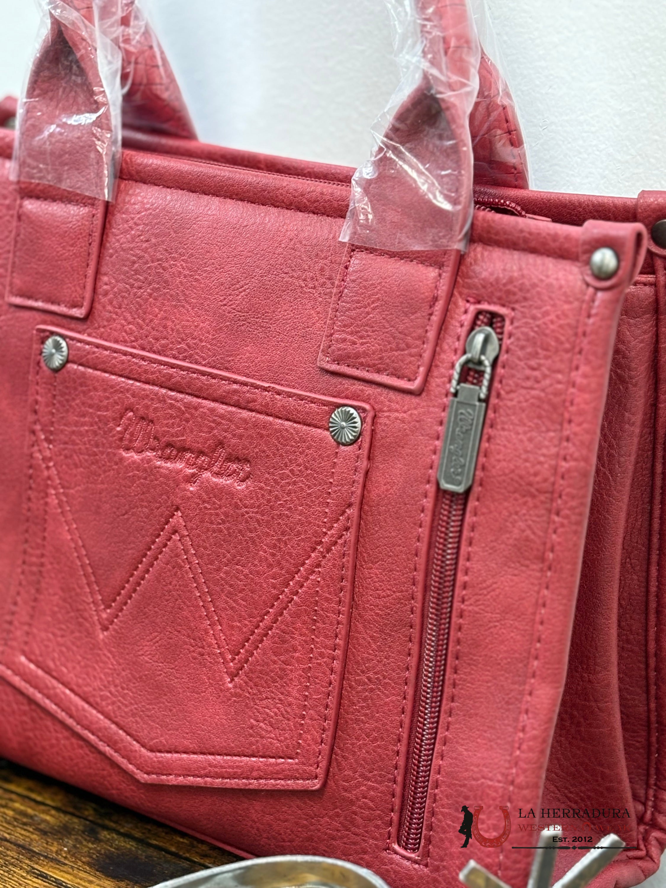 Wrangler Wine Red Bag Ropa Mujeres