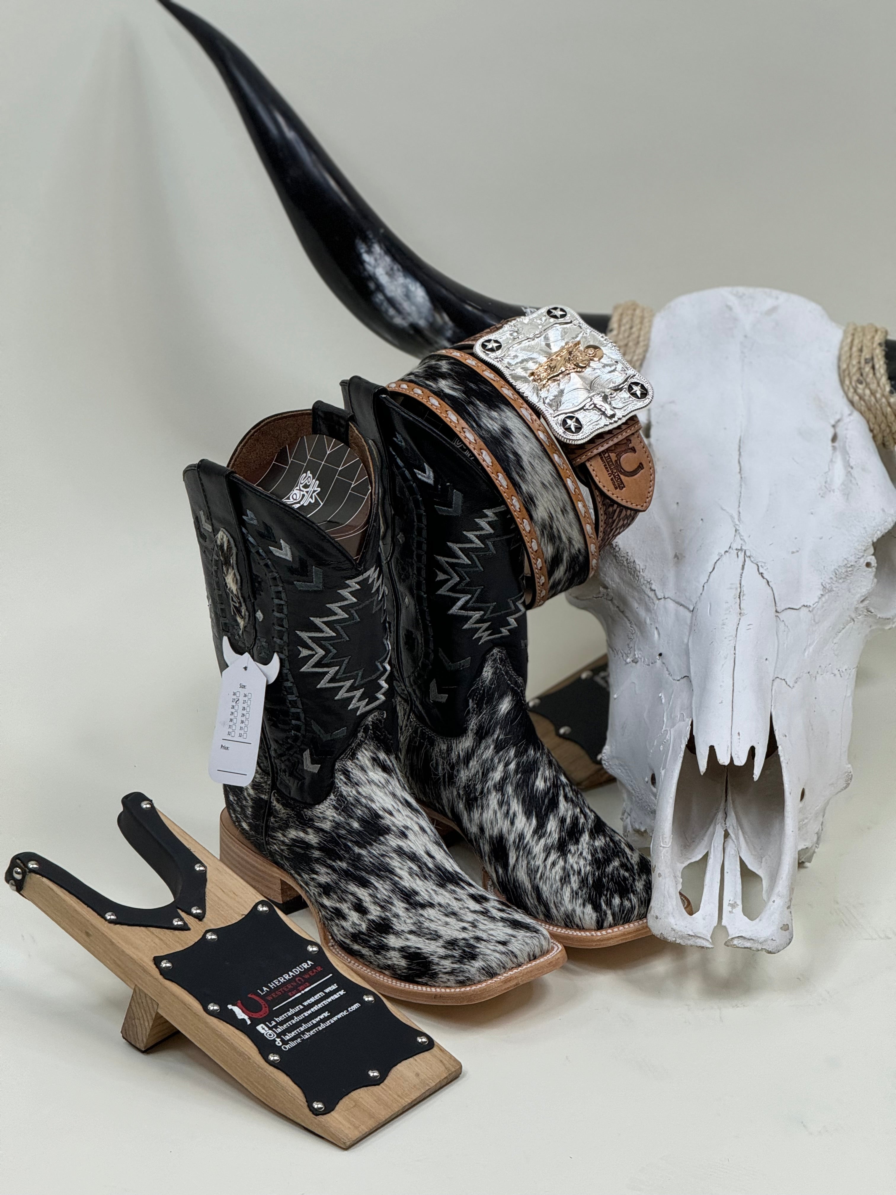 RANCHERS MEN COWHIDE BLACK&WHITE NG BLACK CHEROKEE BOOT EVERY PAIR IS UNIQUE!