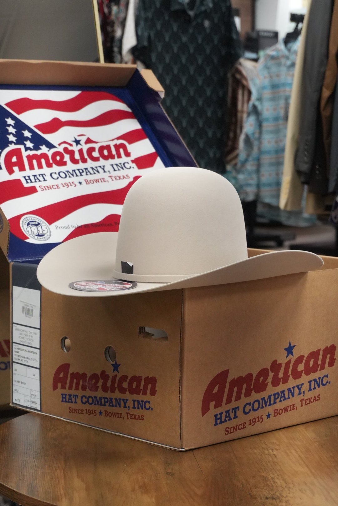 SOMBRERO DE FIELTRO AMERICANO 40X COPA ABIERTA COLOR PLATA