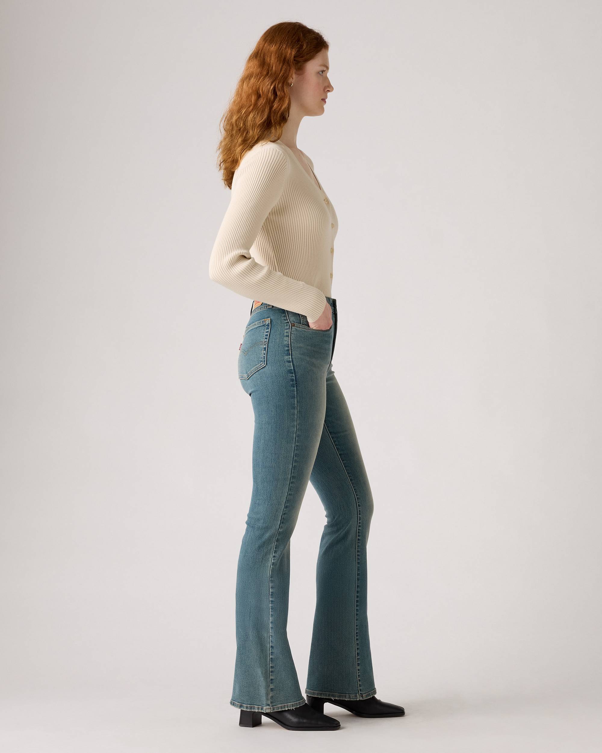 726 LEVI’S WOMENS HIGH RISE STELLAR STRETCH FLARE JEAN - A34100124