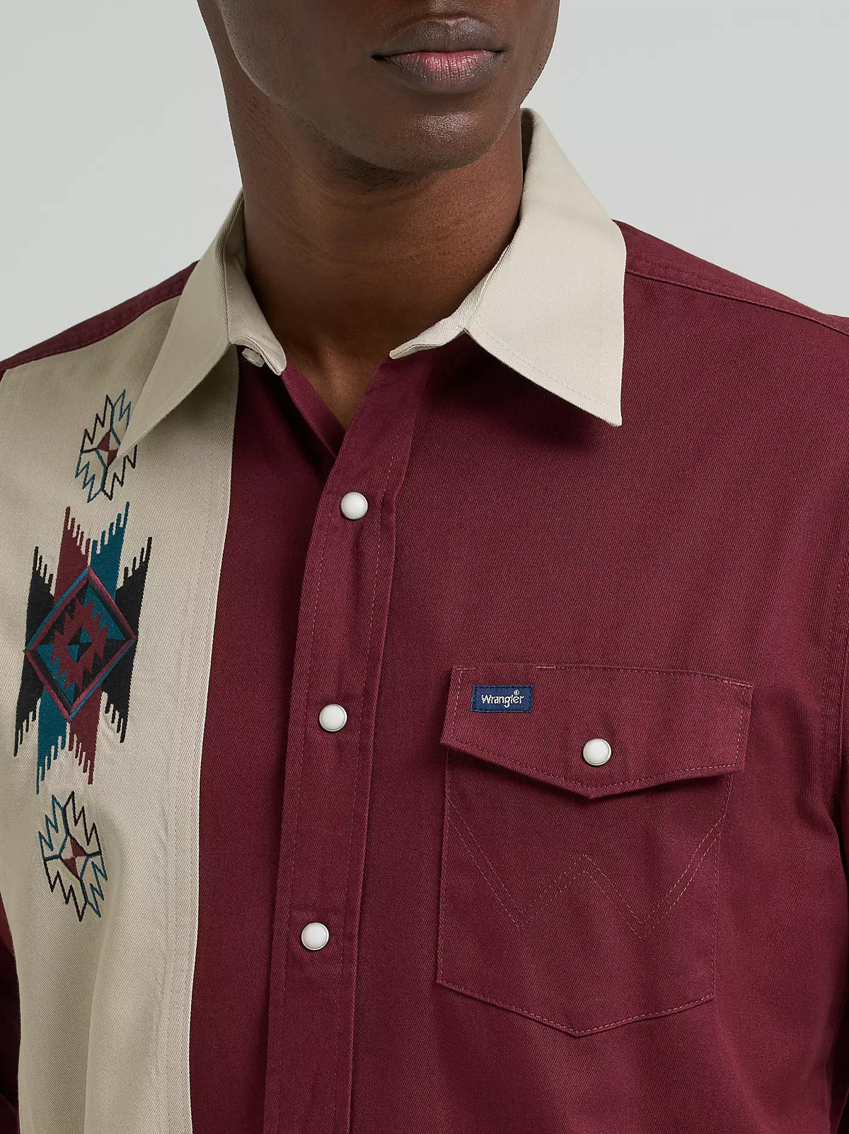 WRANGLER MEN’S AZTEC STYLE LONG SLEEVED SHIRT WITH BROOCH 112382000