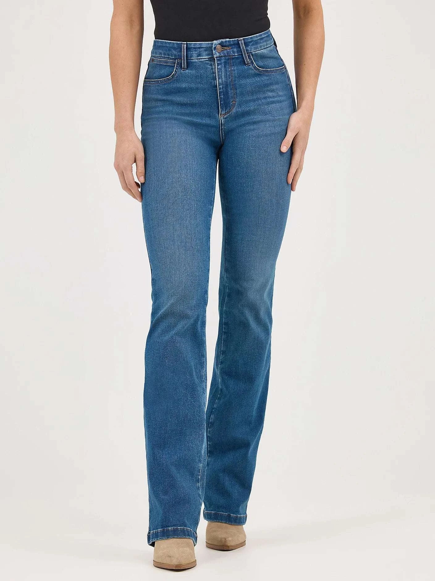 WRANGLER BESPOKE BOOTCUT WOMEN JEANS  112371947 Laherradurawwnc.com