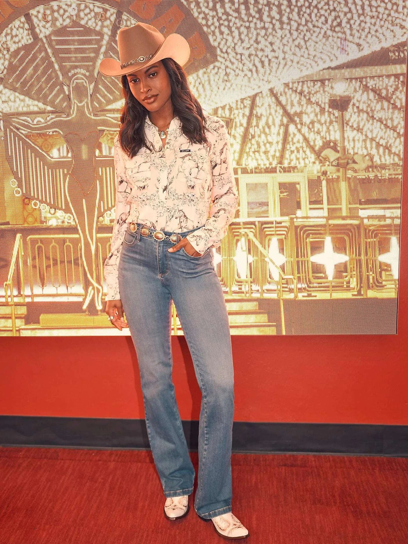 WRANGLER BESPOKE BOOTCUT WOMEN JEANS  112371947 Laherradurawwnc.com