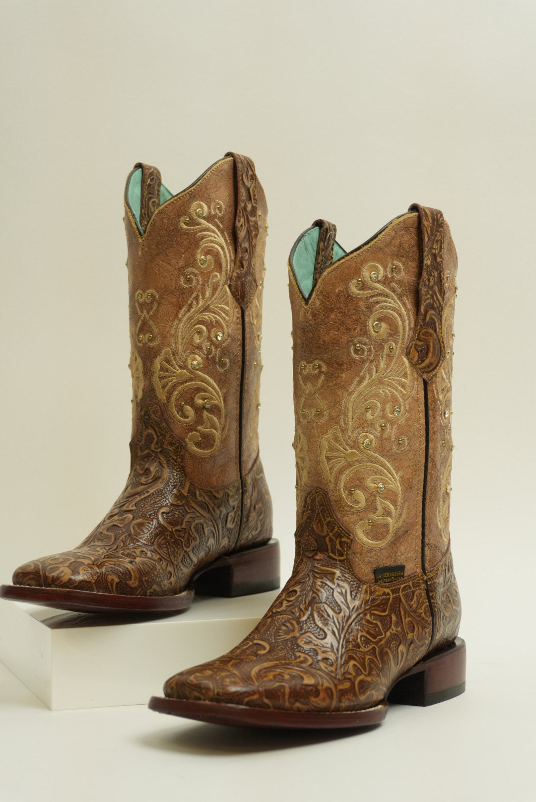 LA HERRADURA WOMEN CAMILA ARCE CINCELADO TAUPE EGIPCIA