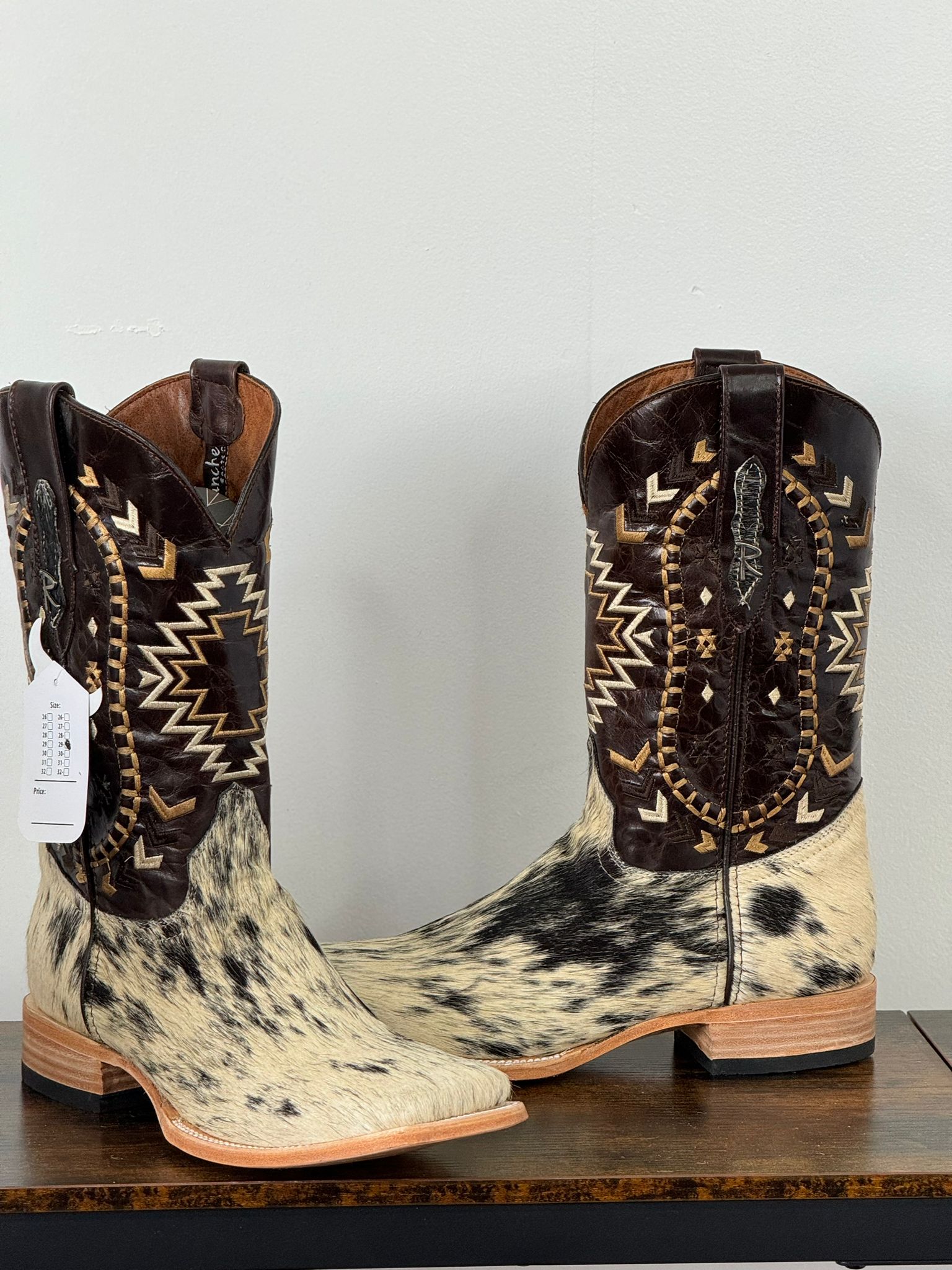 RANCHERS MEN COWHIDE BLACK&WHITE TOBACCO CHEROKEE BOOT EVERY PAIR IS UNIQUE!