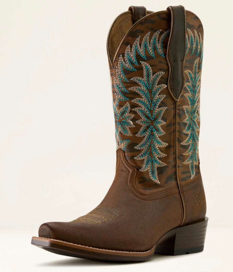 WOMEN’S ARIAT BEAUMONT SASSY BROWN/ GILDED TIGER PRINT 10063900 Laherradurawwnc.com