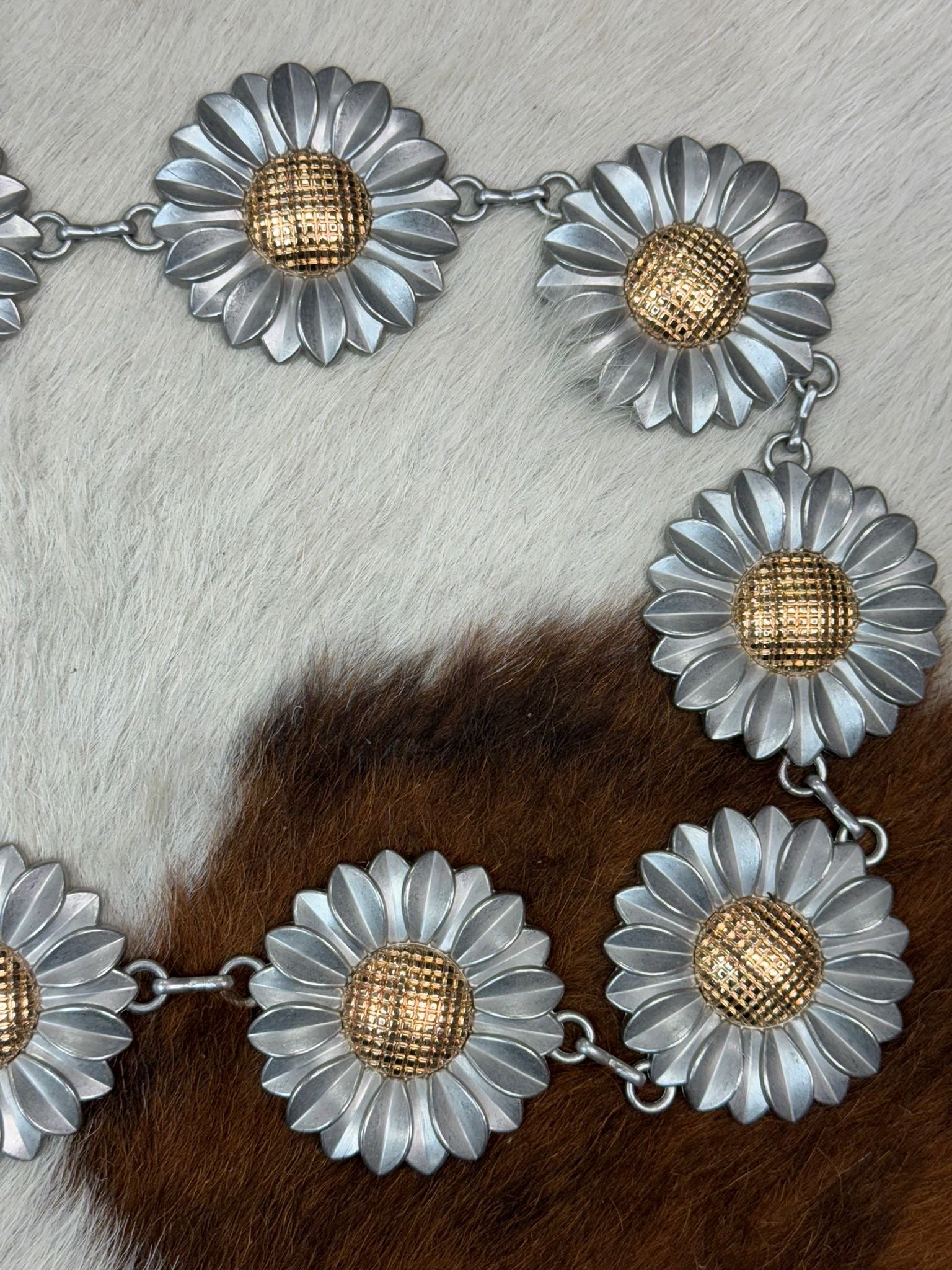 ARIAT BELT SILVER CHAIN SUN FLOWER