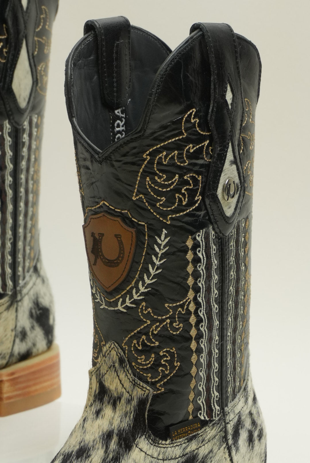 LA HERRADURA MENS COWHIDE DANIEL PELO PINTO NEGRO BARZA AC NAT BOOT (EVERY PAIR IS UNIQUE)