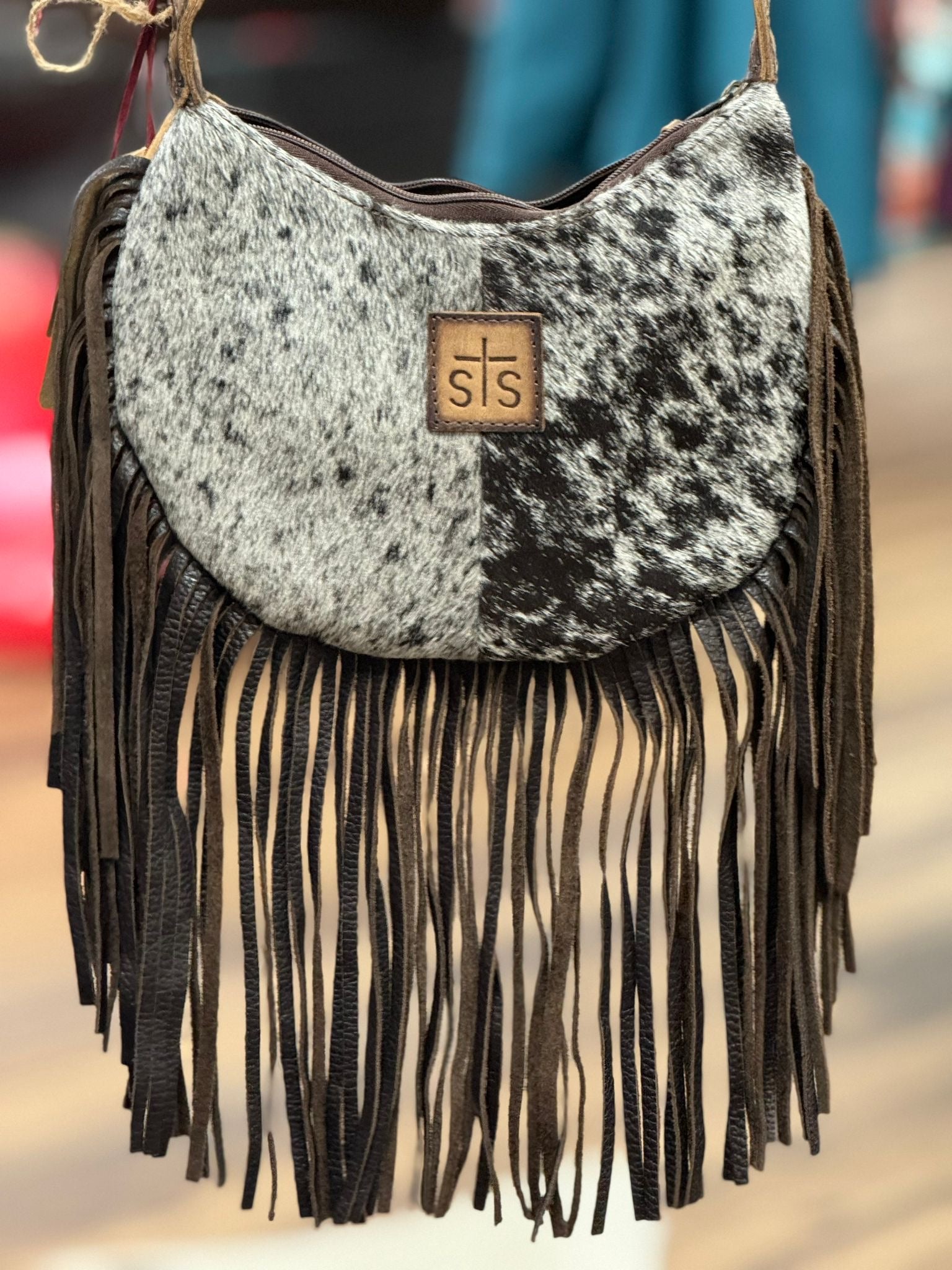 STS RANCHWEAR COWHIDE BLACK & WHITE NELLIE FRINGE BAG