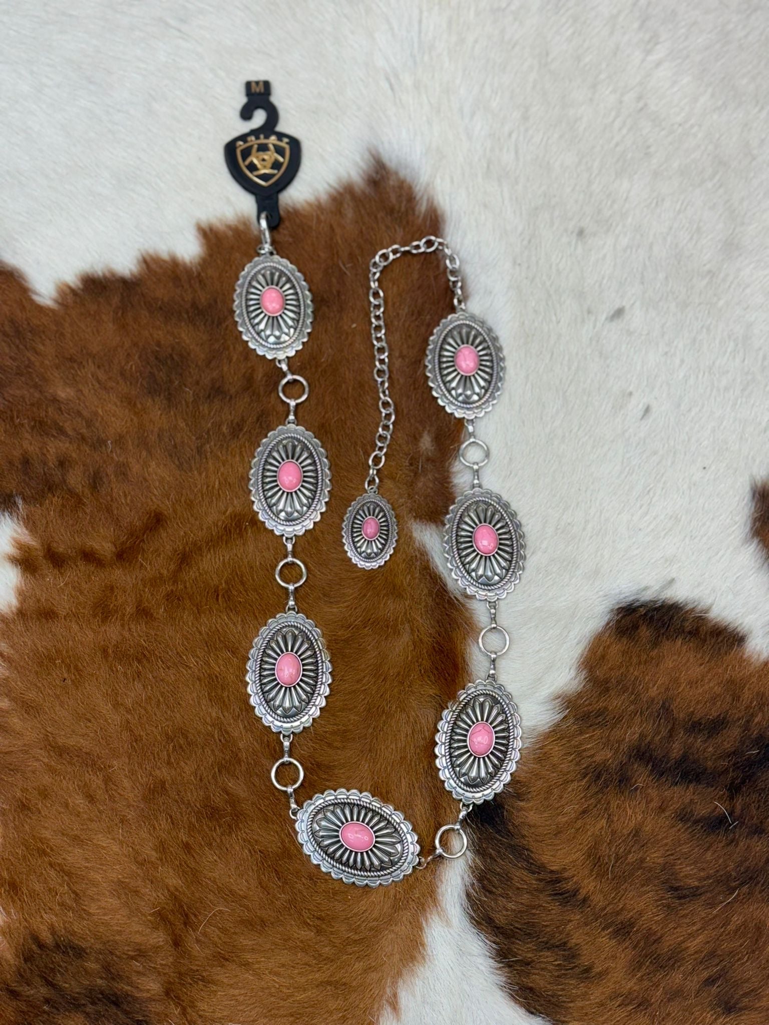 ARIAT BELT SILVER CHAIN PINK STONE