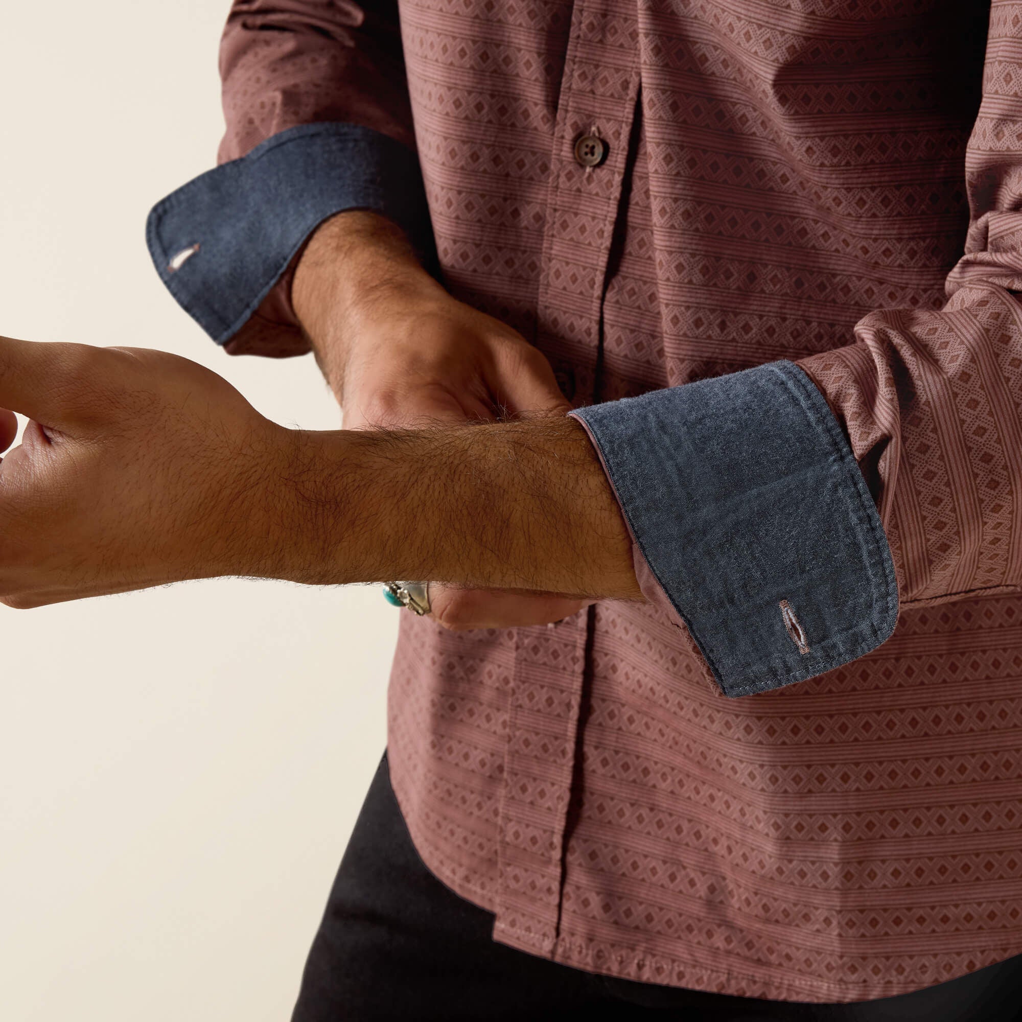 ARIAT MENS SHIRT MODERN  SLIM FIT ROSE TAUPE GEO STRIPE  10072730