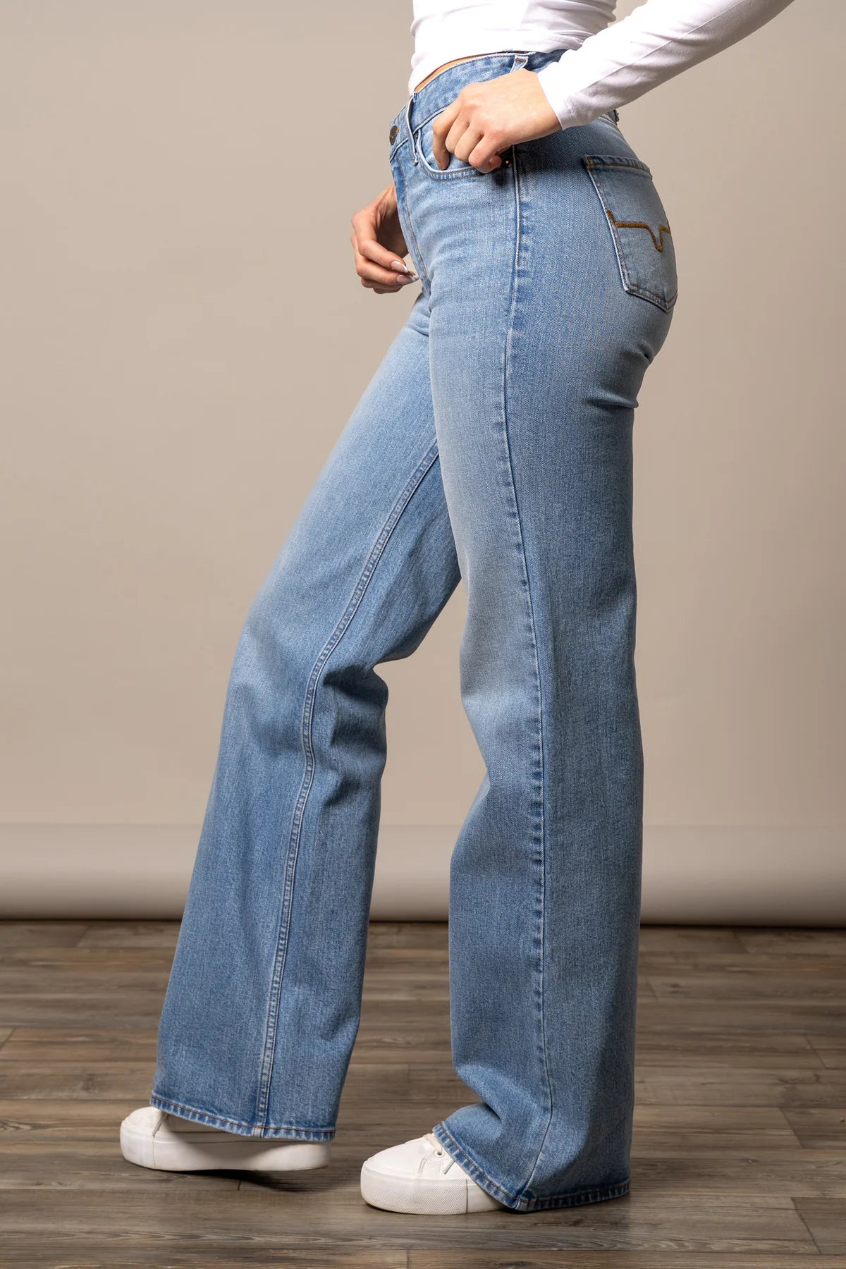 Pantalones vaqueros Zoey de lavado claro de Kimes Ranch