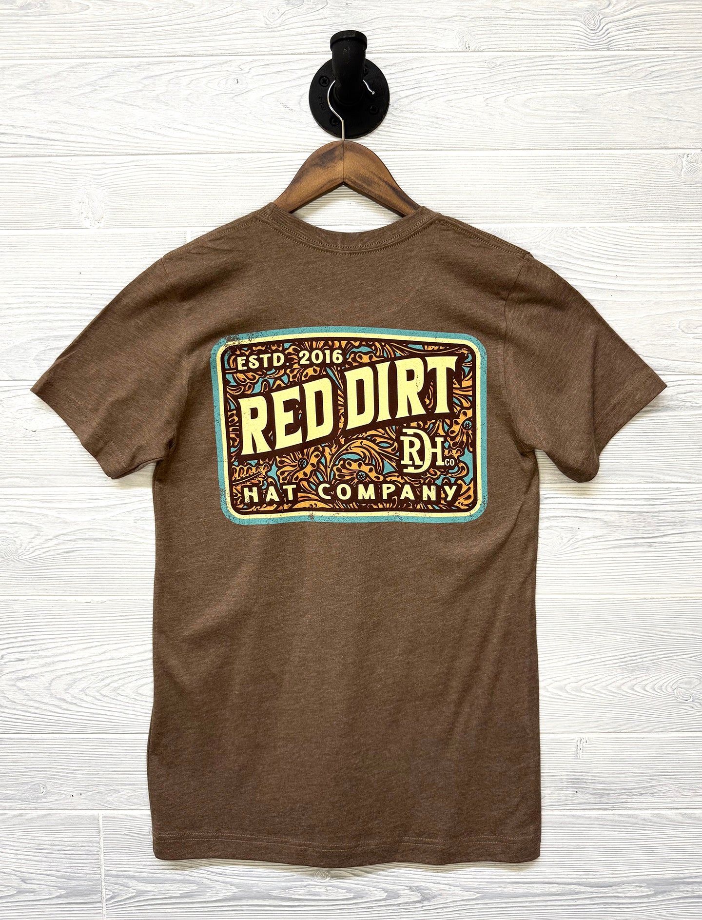 RED DIRT HAT CO. - TSHIRT RDHCT185 TOOLED