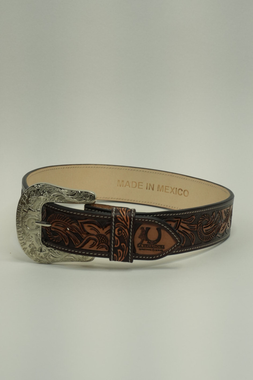 LA HERRADURA 2 INCH BROWN BELT HAND TOOLED PRINT WESTERN STYLE NEW DESIGN