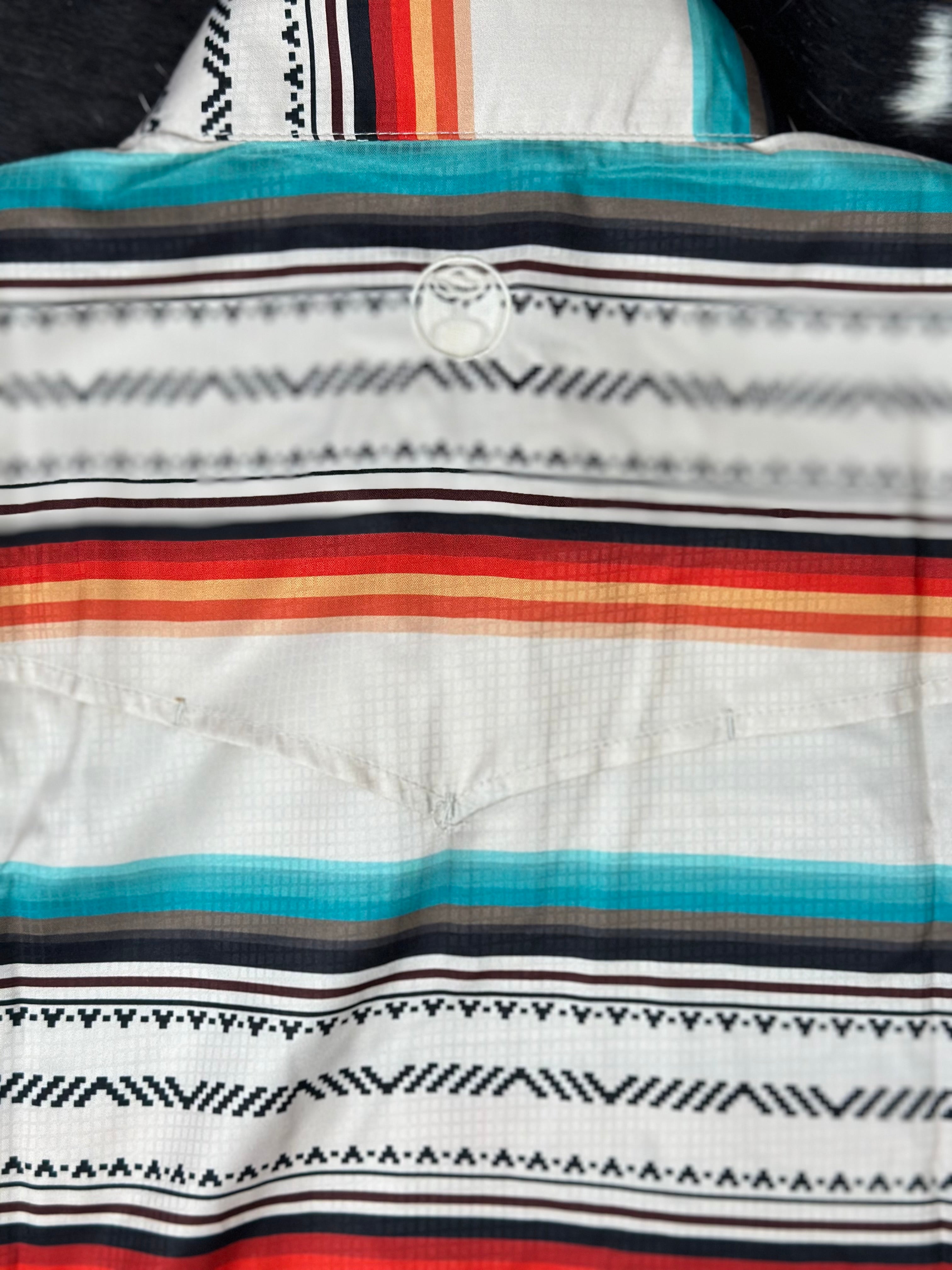 HOOEY SOL CREAM SERAPE PEARL SNAP SHORT SLEEVE