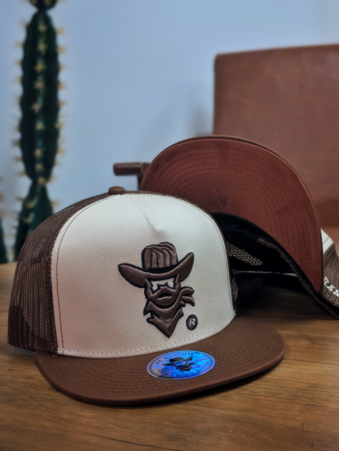 DE RANCHO HATS SNAPBACK BRONW AND BEIGE