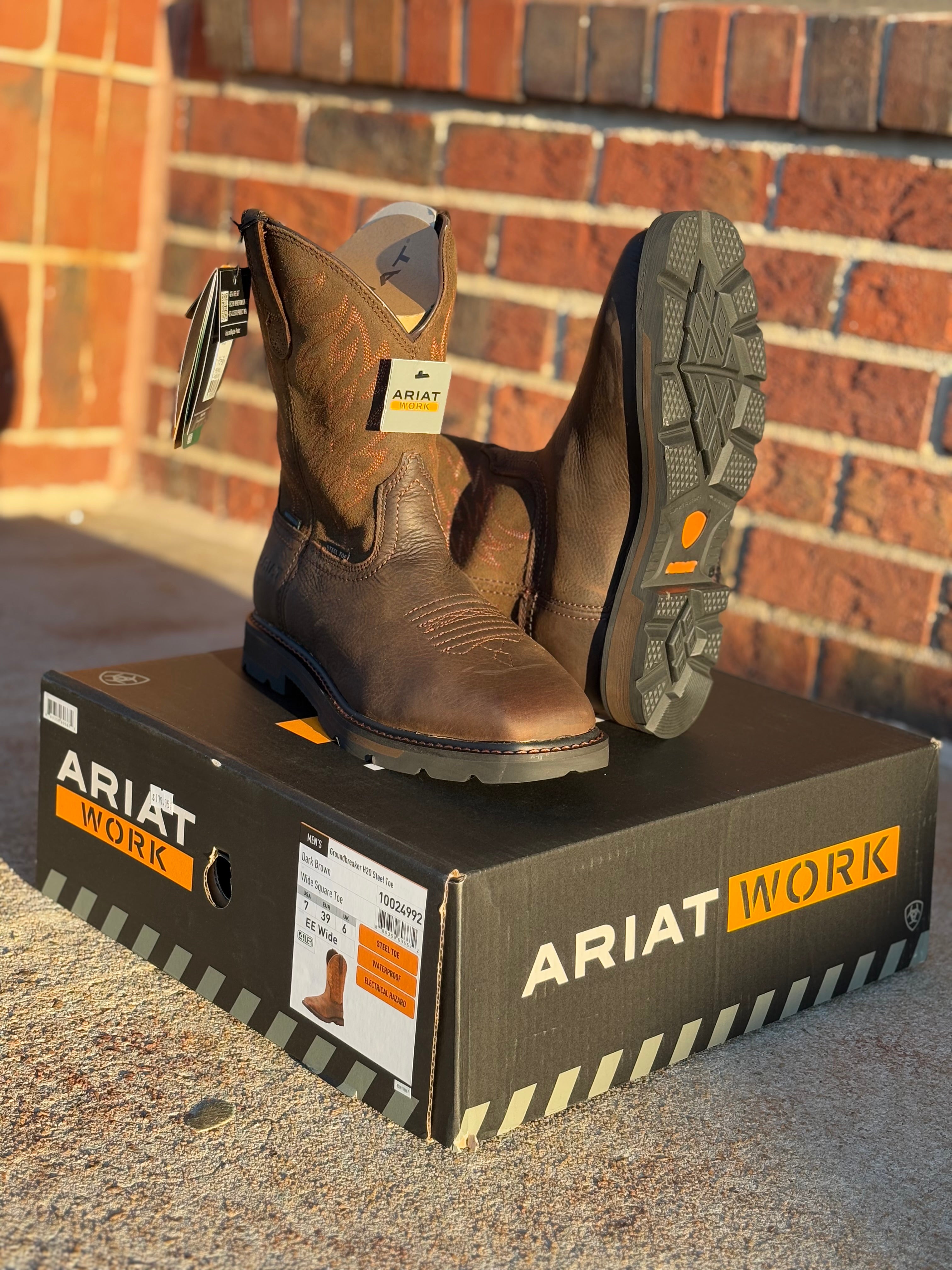 ARIAT MEN DARK BROWN STEEL TOE WIDE SQUARE TOE