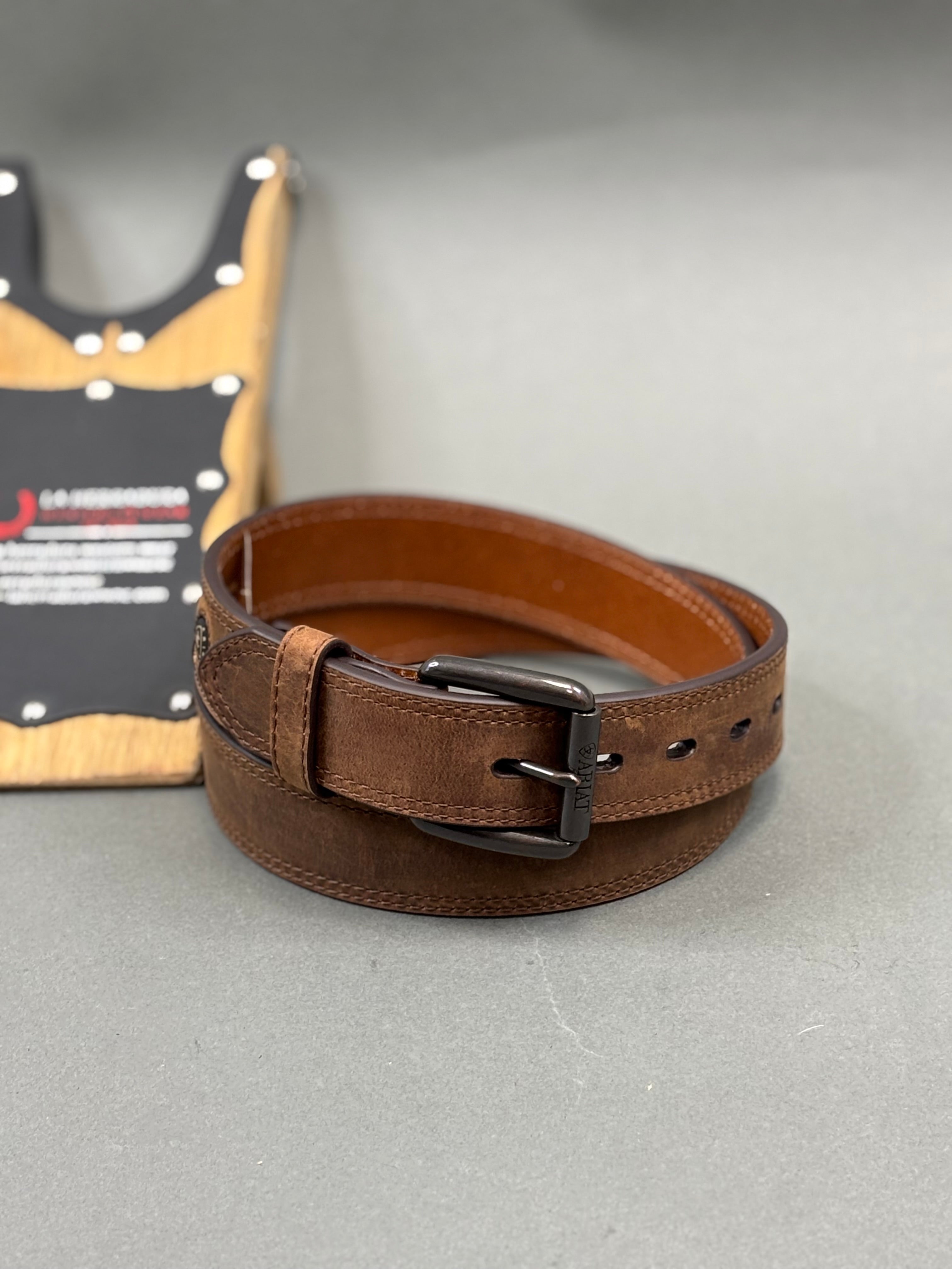 ARIAT TRIPLE STITCHED LEATHER BELT