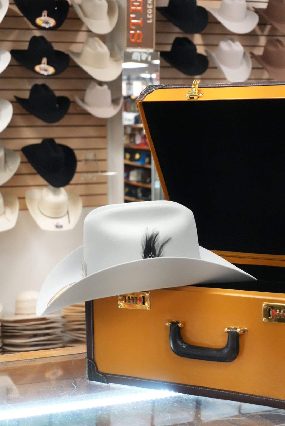 LARRY MAHAN 1000X PLATINUM IMPERIAL LUXURIOS