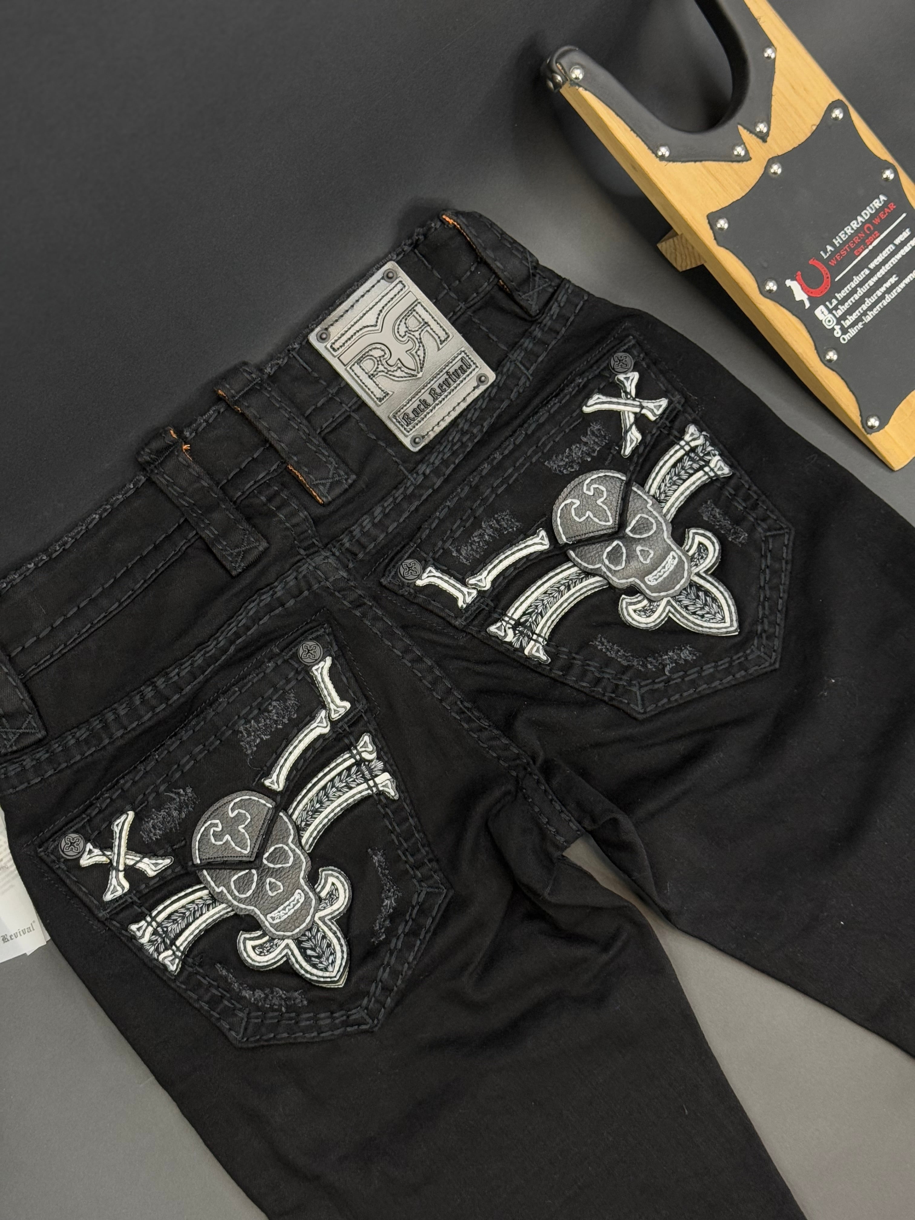 ROCK REVIVAL MALCOLM STRAIGHT MENS JEANS