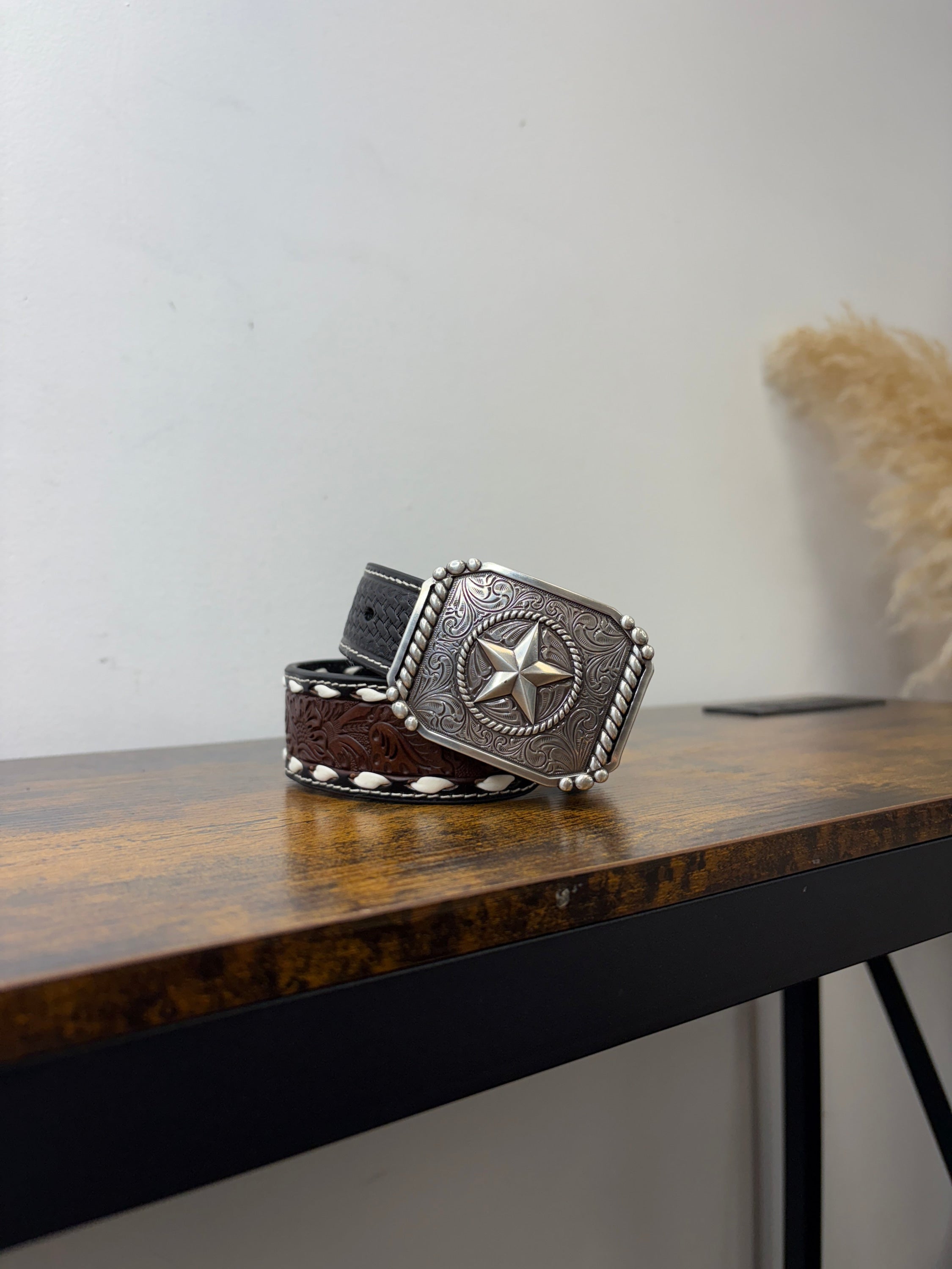 3D BELT COMPANY BOYS BROWN HAND TOOLED WITH BLACK BELT- D1200041107 NIÑOS