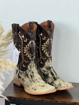 RANCHERS MEN COWHIDE BLACK&WHITE TOBACCO CHEROKEE BOOT EVERY PAIR IS UNIQUE!