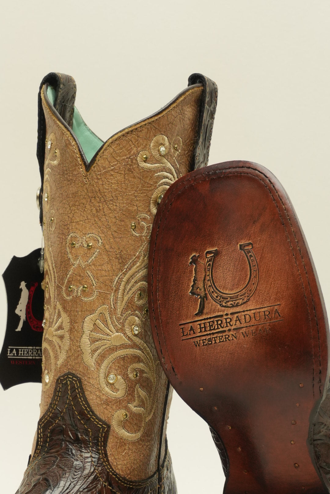 LA HERRADURA WOMEN CAMILA CINCELADO CAFE EGIPCIA TABACO