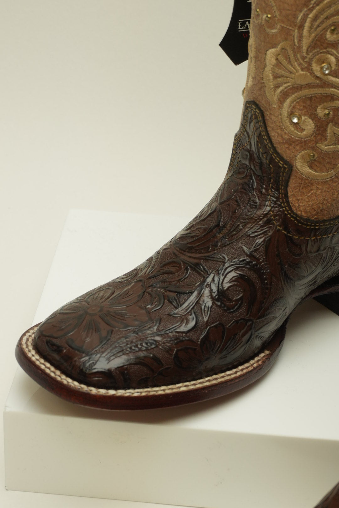 LA HERRADURA WOMEN CAMILA CINCELADO CAFE EGIPCIA TABACO