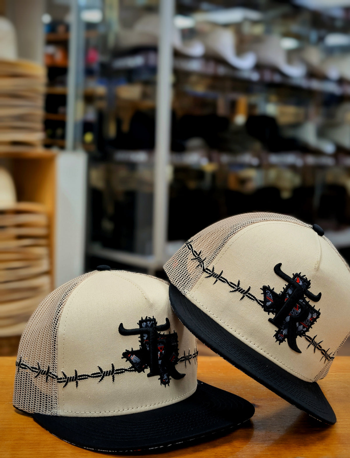 TEXAS RANCH BEIGE FLAT BILL SNAPBACK CAP