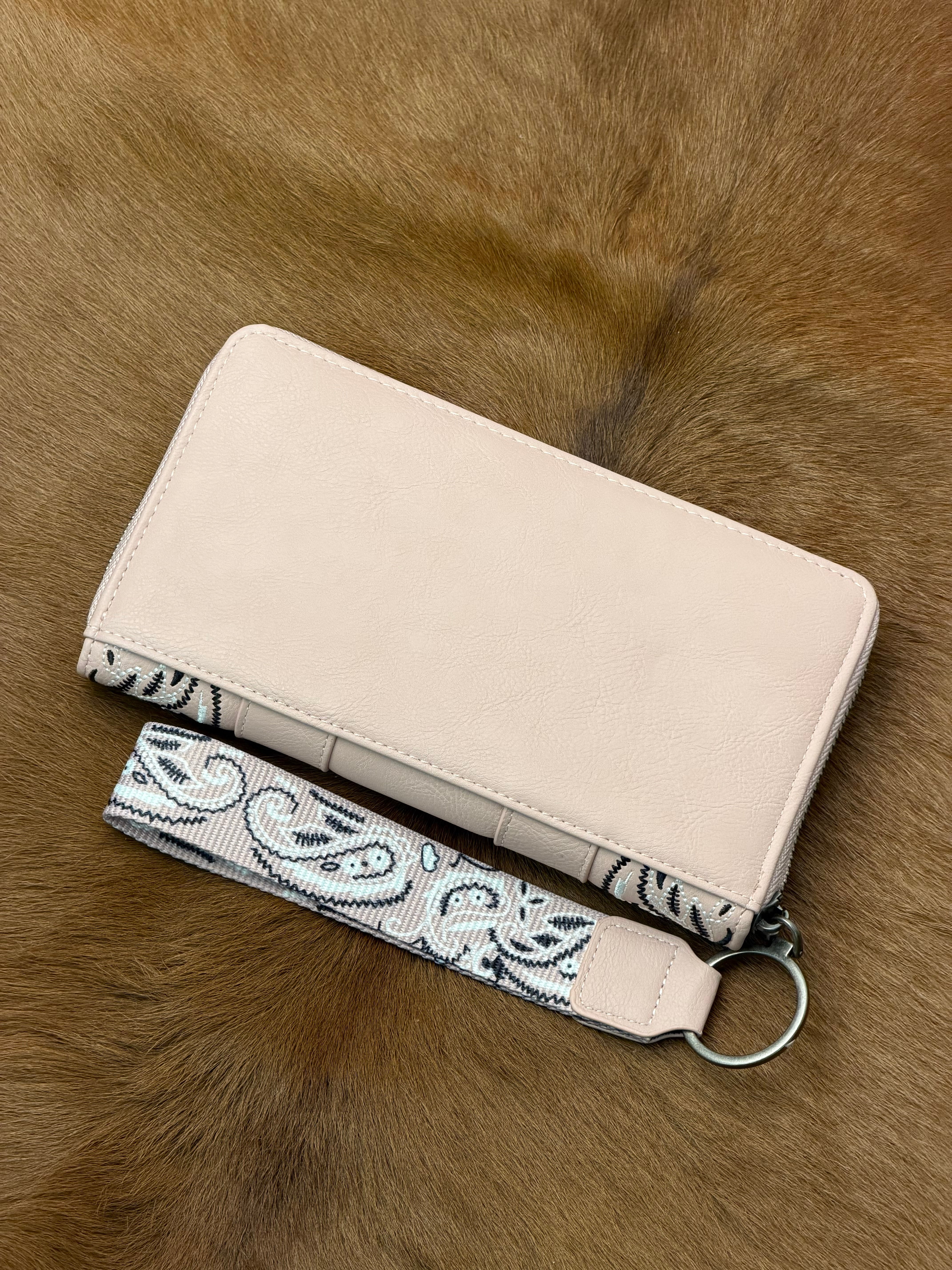 WRANGLER HAND HELD BAG PINK W115PK