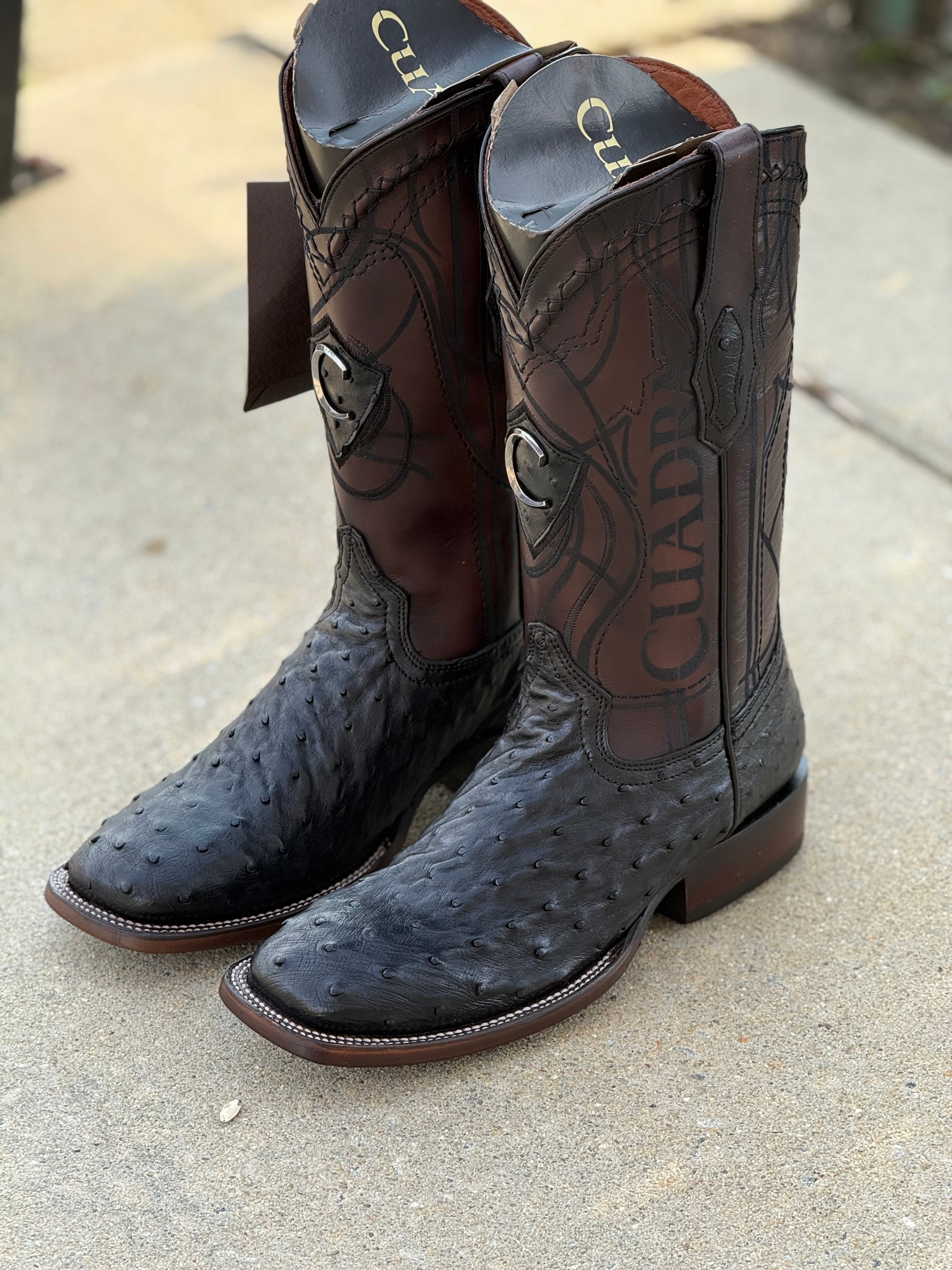 CUADRA BOOT OSTRICH NEGRO SQUARE TOE