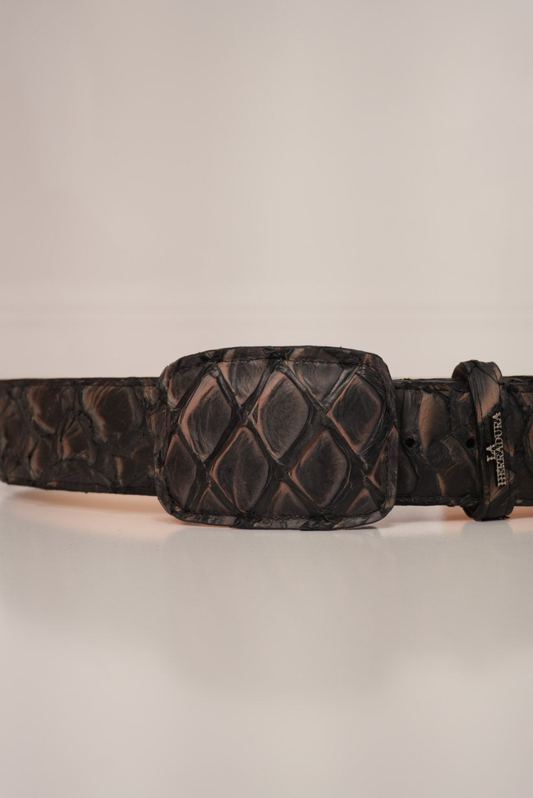 LA HERRADURA EXOTIC-RANCHERA FISH MATTE CAMEL BELT