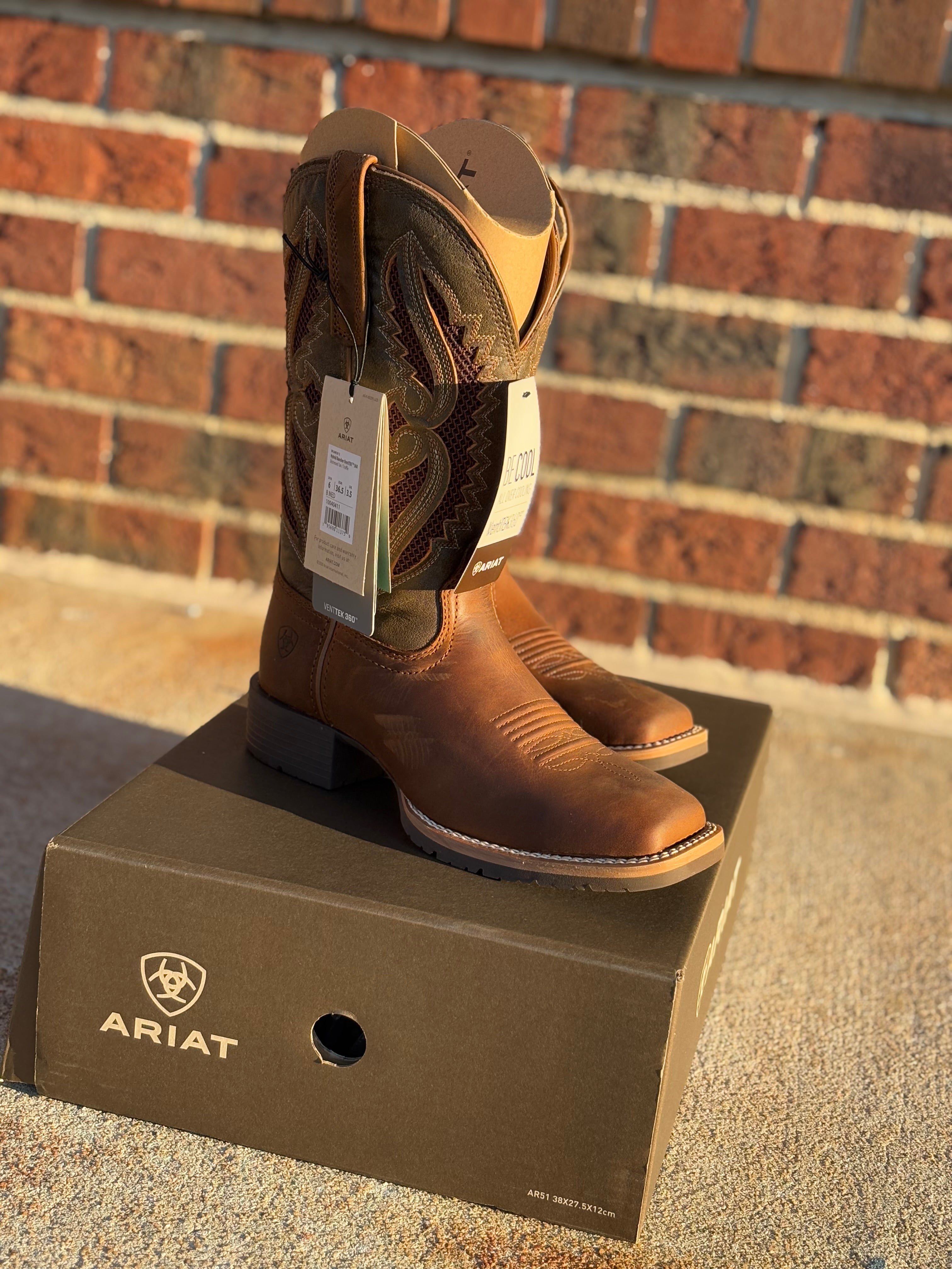 WOMENS ARIAT HYBRID RANCHER VENTEK 360