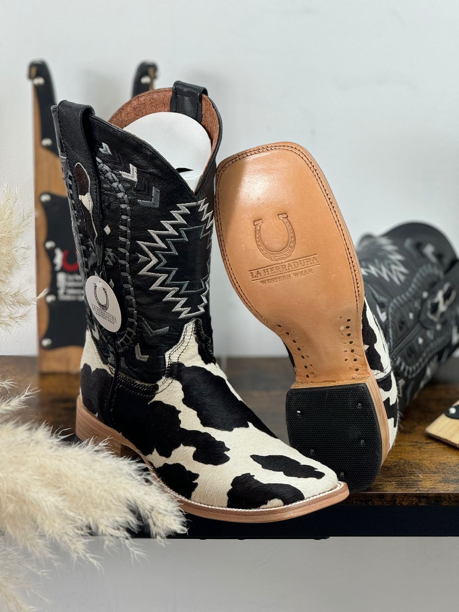 LA HERRADURA WESTERN WEAR COW HIDE BLEACH RG NEGRO CHEROKEE BOOTS