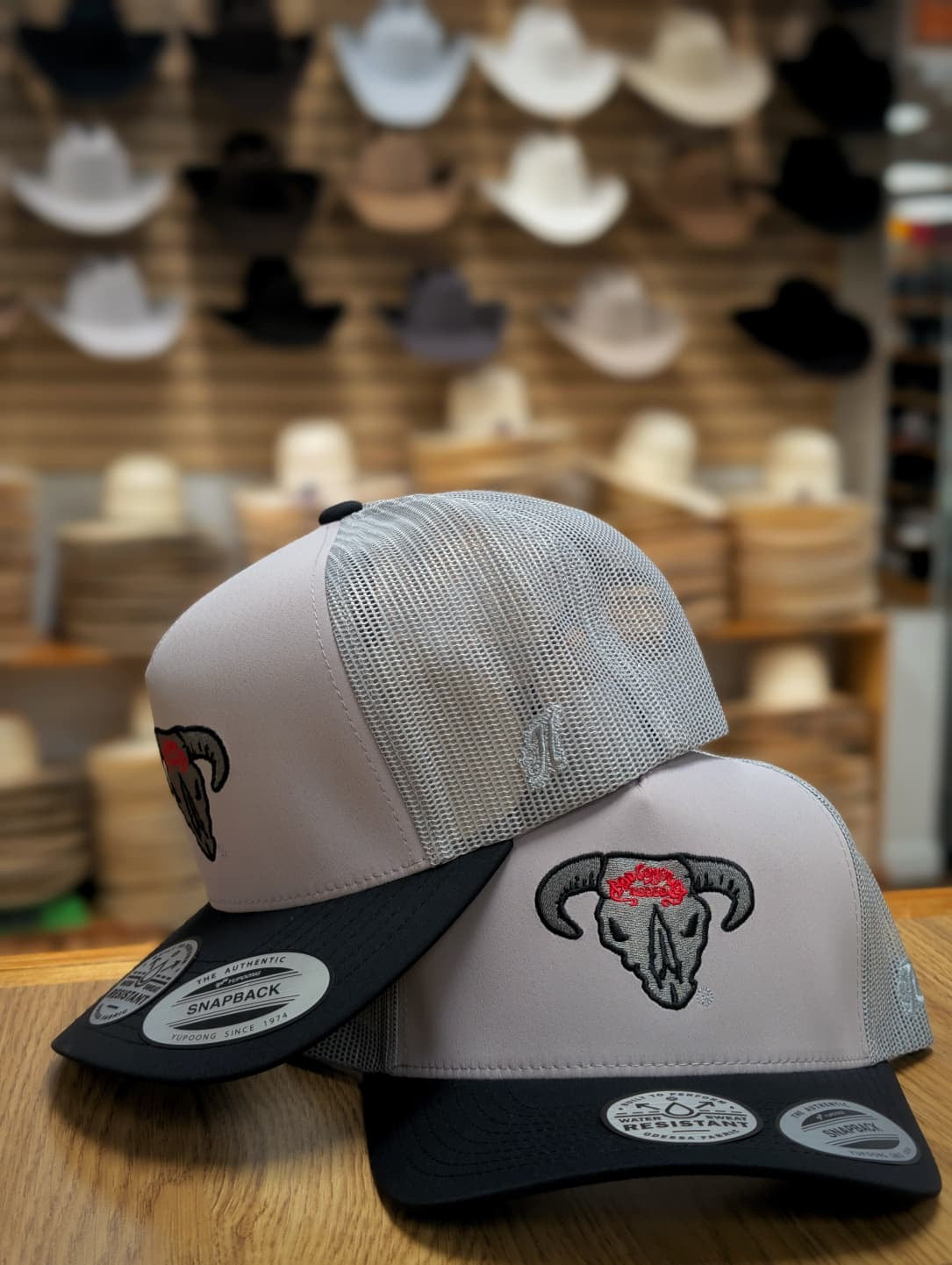 HOOEY STYLE GREY 5-PANEL TRUCKER