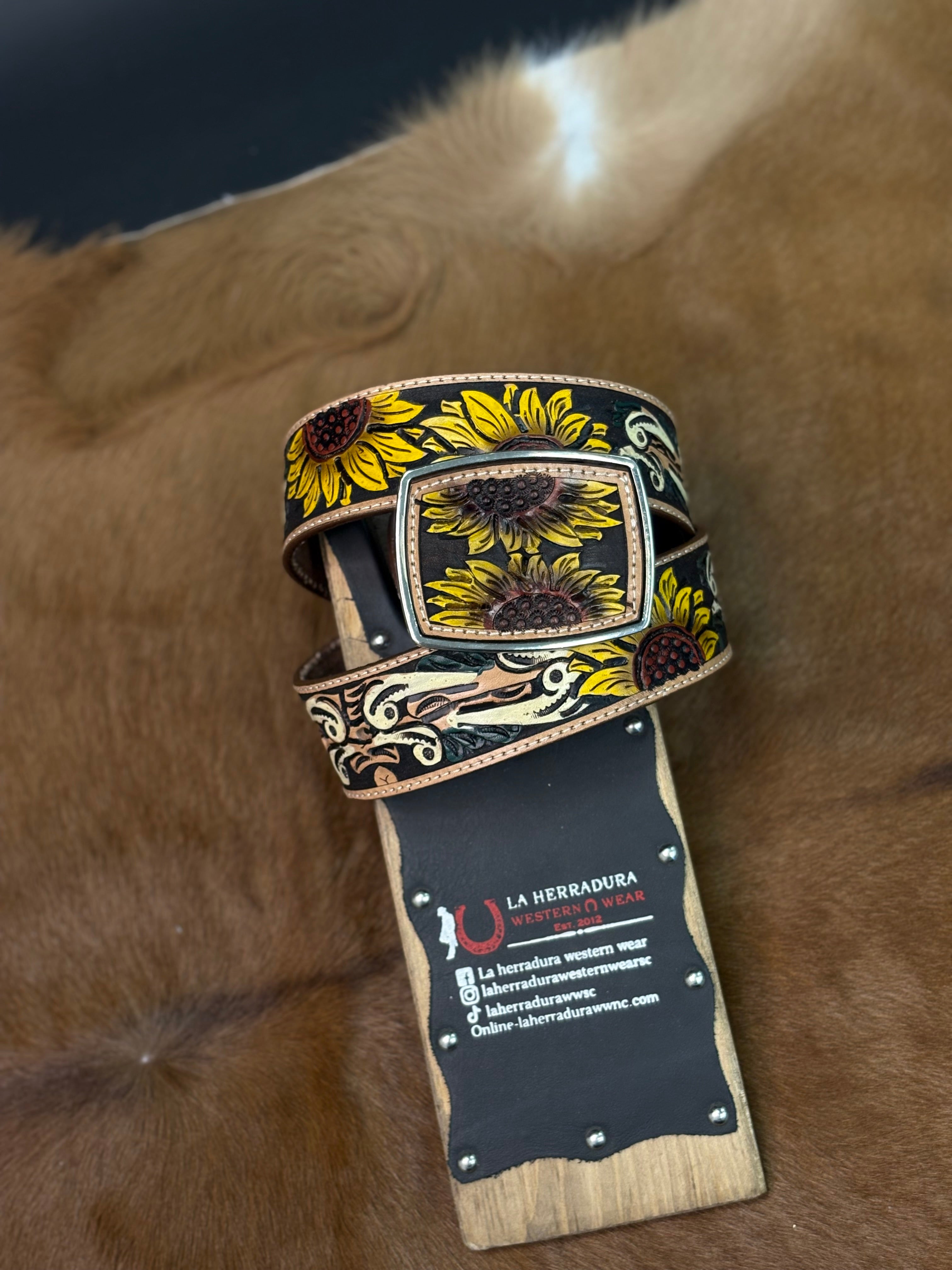 WOMENS BELT RANCH BLACK WITH YELLOW SUNFLOWER