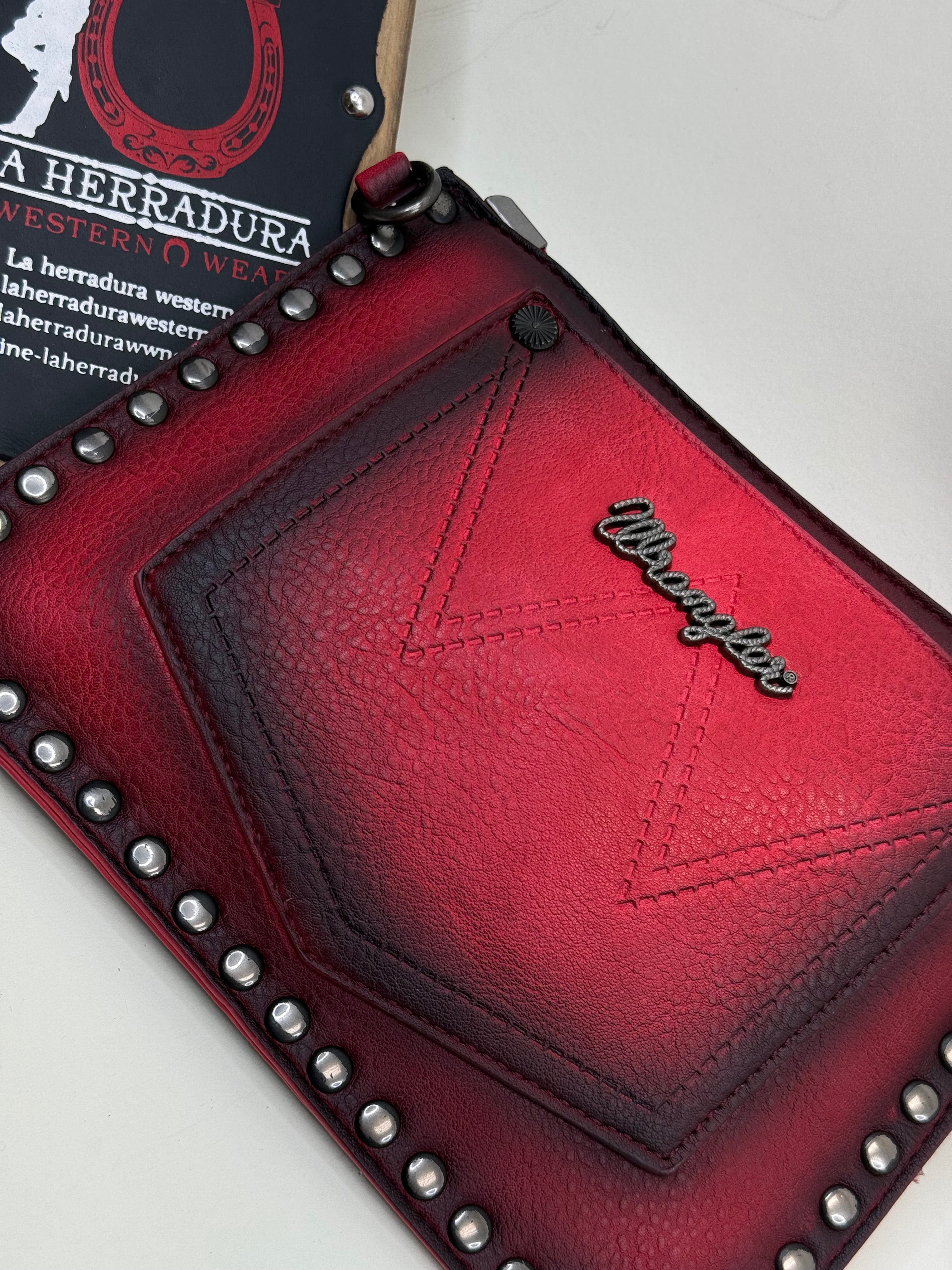 WRANGLER RED CROSSBODY