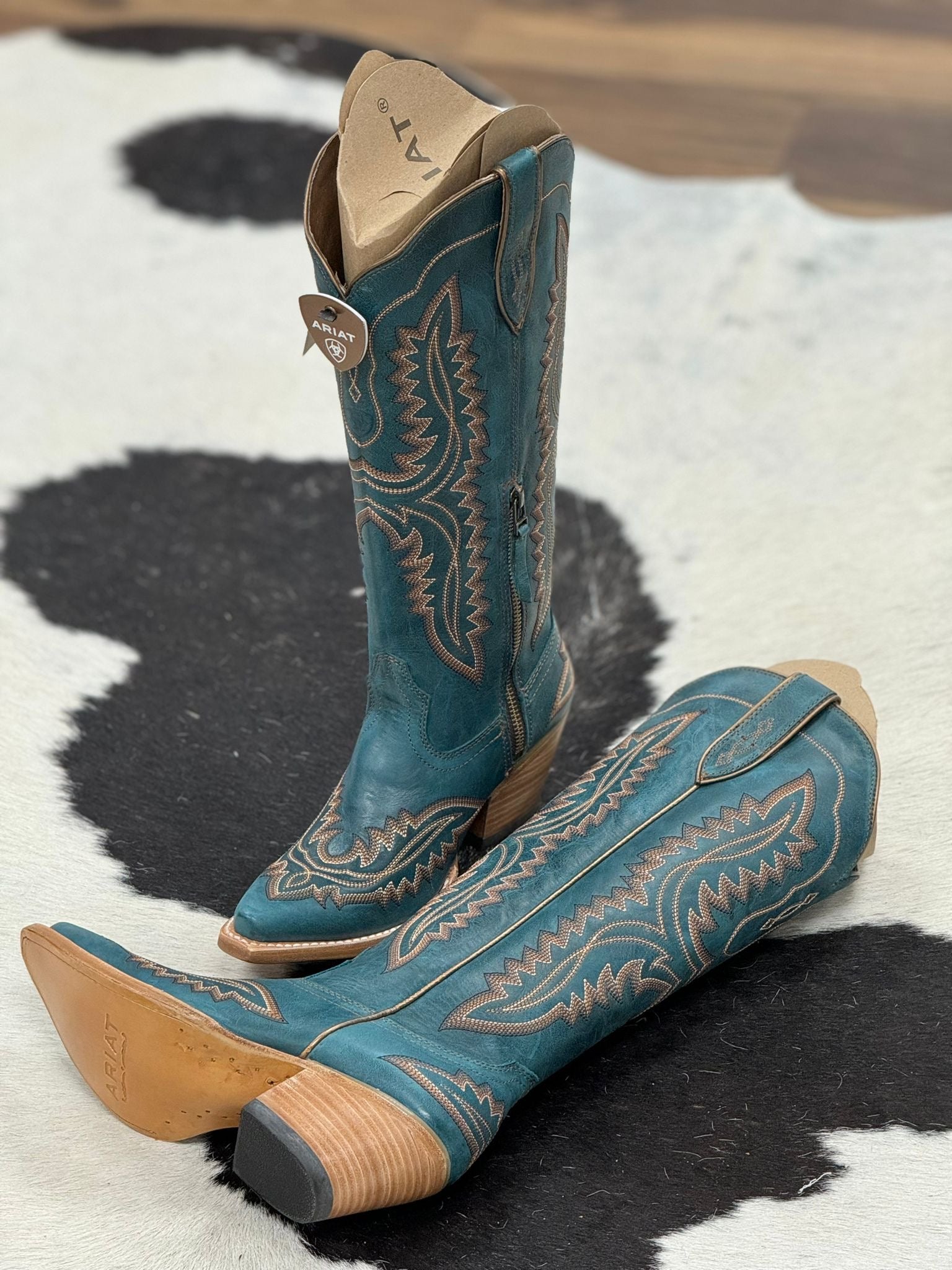 WOMENS ARIAT CASANOVA TURQUOISE TALL BOOT POINT TOE