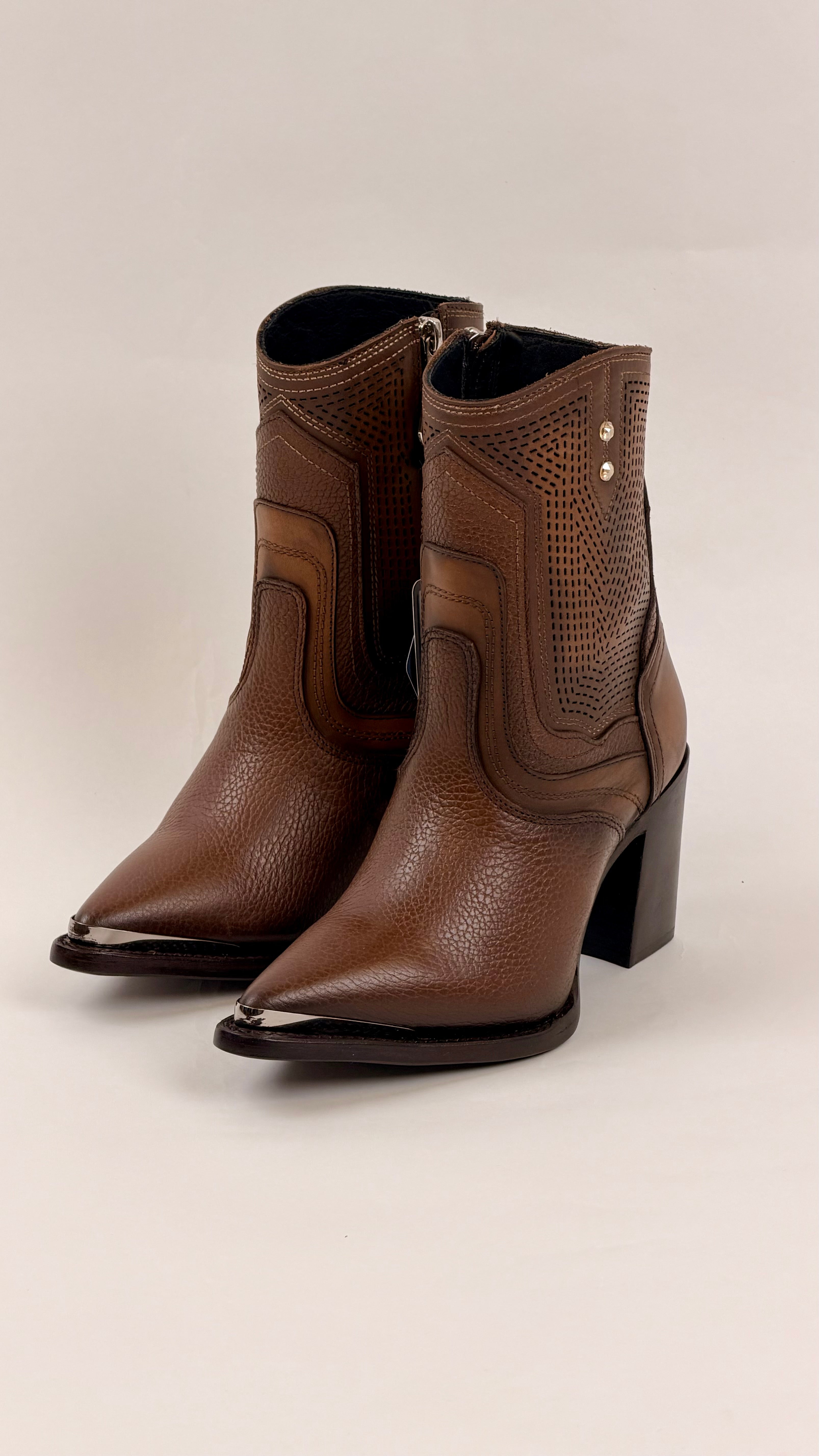 BOTIN DE RES SANTANA MIEL CC250