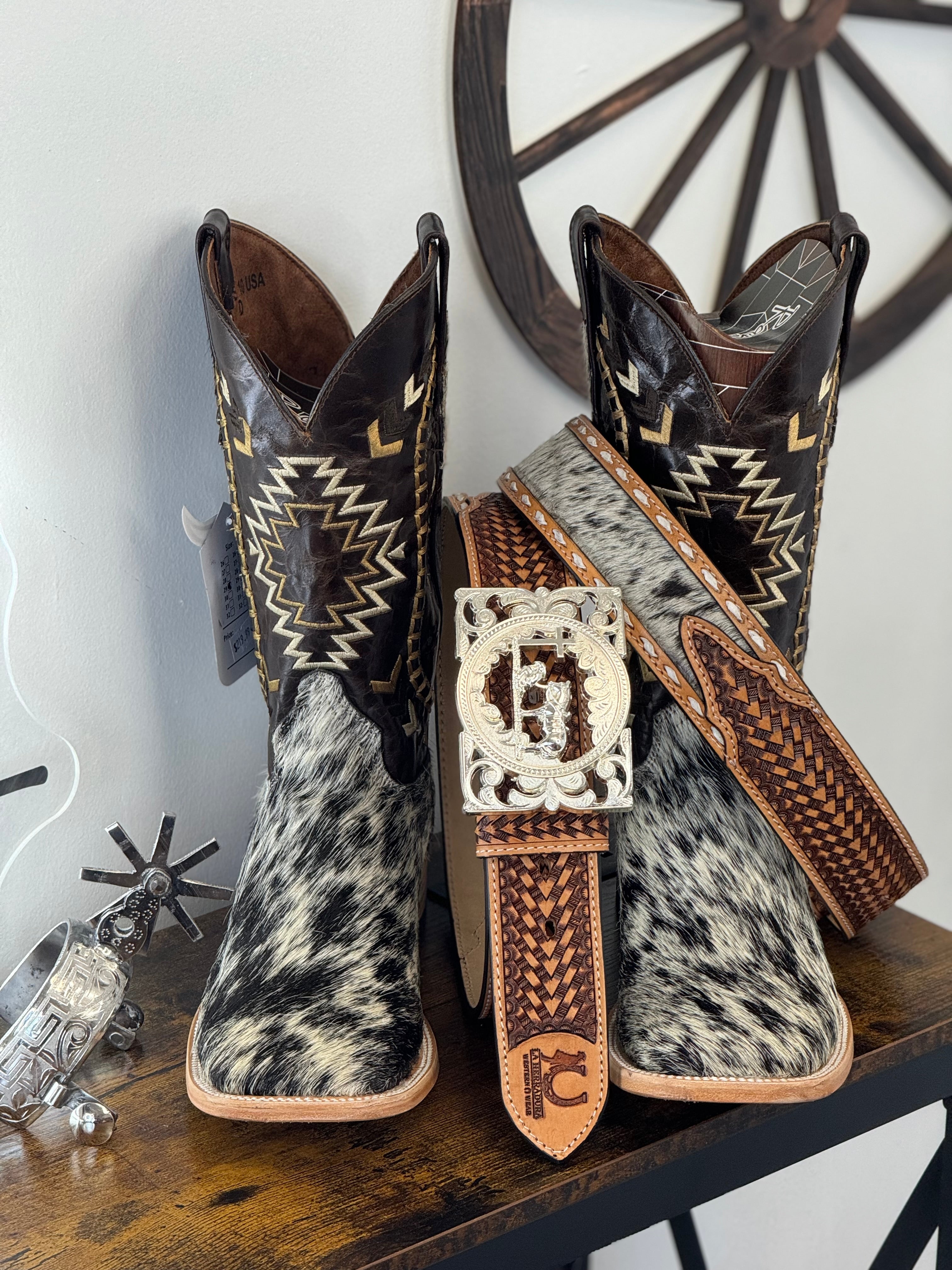 RANCHERS MEN COWHIDE BLACK&WHITE TOBACCO CHEROKEE BOOT EVERY PAIR IS UNIQUE!