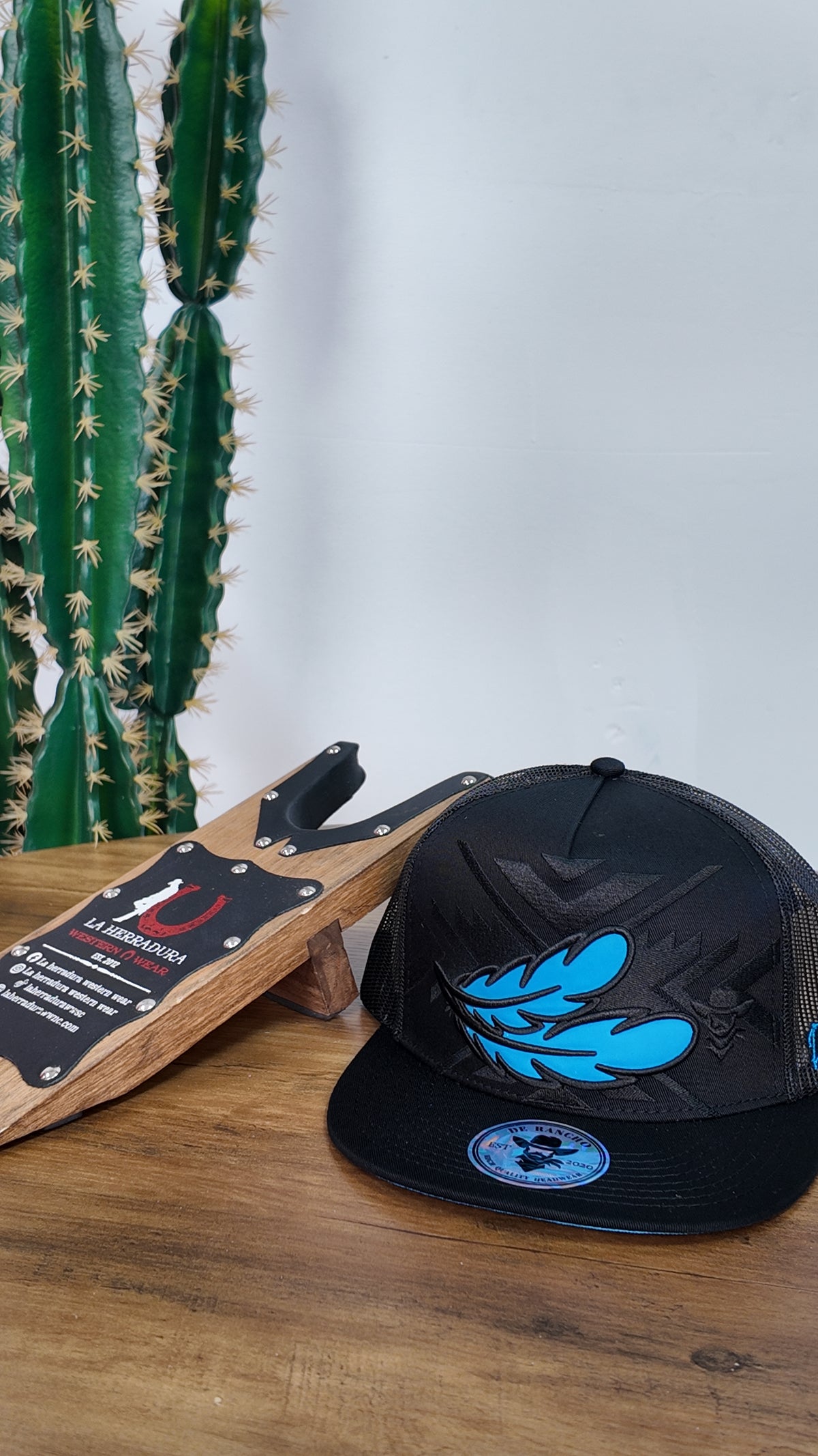 DE RANCHO BLUE/BLACK N.4
