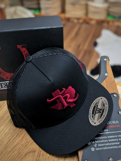 TEXAS RANCH CAP BLACK BURGUNDY/ BROWN LOGO