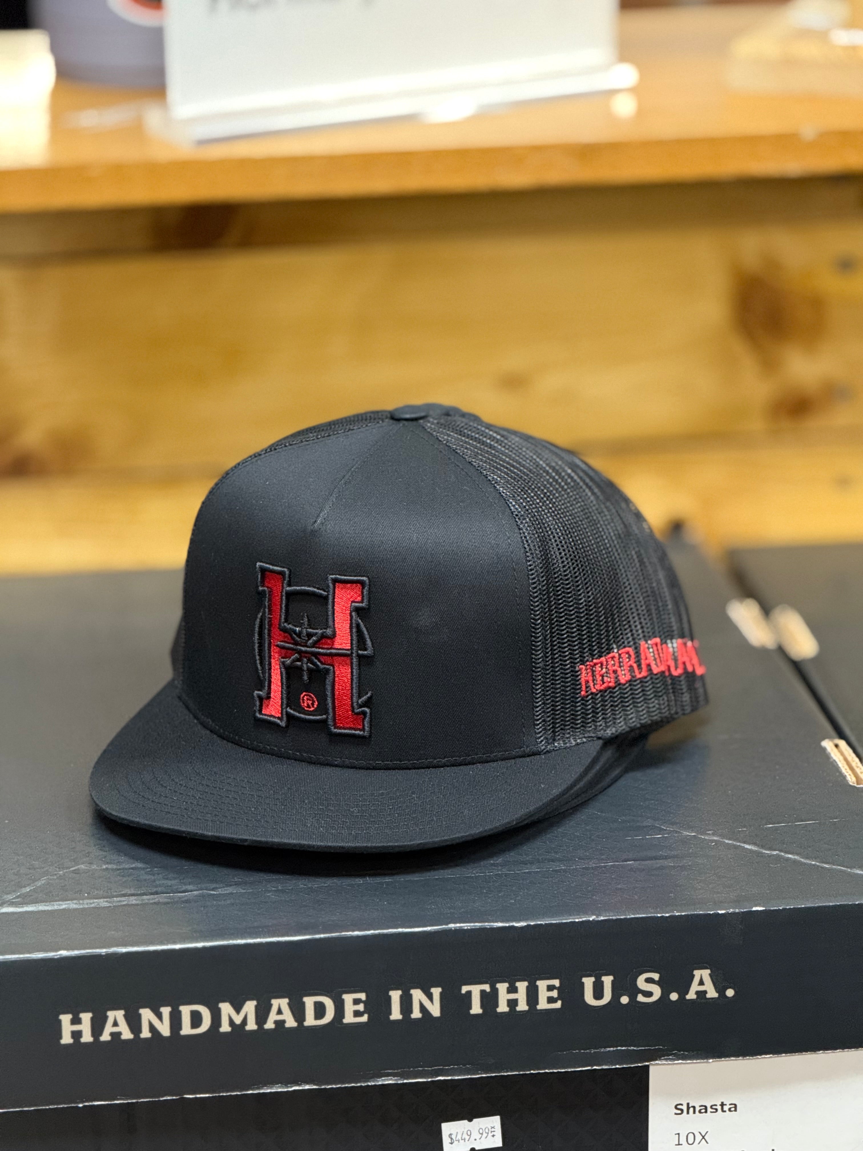 HERRADERO BLACK RED CAP